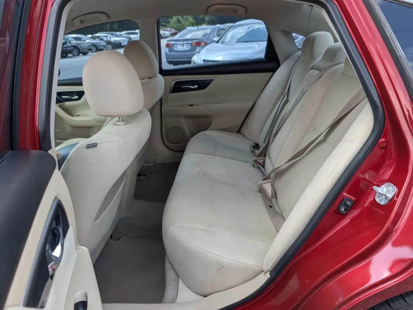 2014 /Beige Nissan Altima 2.5 SV (1N4AL3AP1EC) with an Other engine, located at 3959 U.S. 80 W, Phenix City, AL, 36870, (334) 297-4885, 32.469296, -85.135185 - ### Elevate Your Daily Drive with the 2014 Nissan Altima 2.5 SV at Gils Auto<br /> <br /> Are you looking for a reliable sedan that perfectly balances style, comfort, and performance? Look no further than this sleek **2014 Nissan Altima 2.5 SV**, available now at **Gils Auto** in **Phenix City, AL** - Photo#10