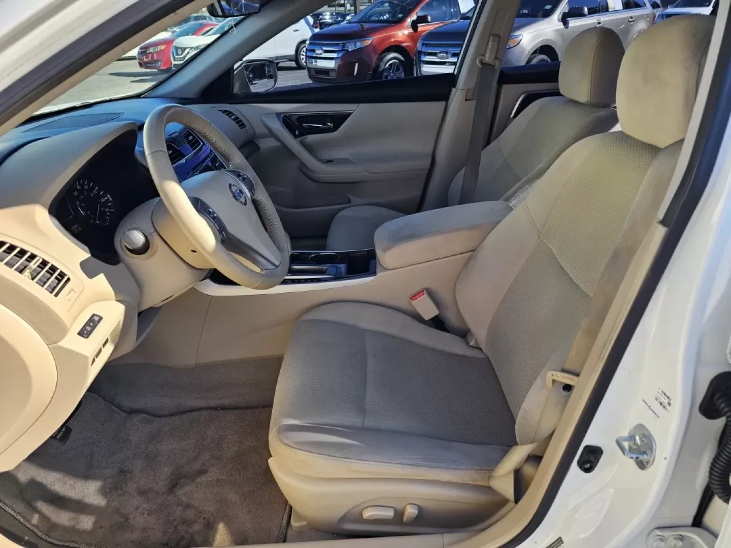 2014 /Beige Nissan Altima 2.5 SV (1N4AL3AP7EC) with an Other engine, located at 3959 U.S. 80 W, Phenix City, AL, 36870, (334) 297-4885, 32.469296, -85.135185 - **Experience the Freedom of the Open Road with the 2014 Nissan Altima 2.5 SV** <br /> <br /> Are you ready to elevate your daily commute or embark on weekend adventures? The 2014 Nissan Altima 2.5 SV is your perfect companion for both city and highway driving, making it ideal for budget-conscious - Photo#9