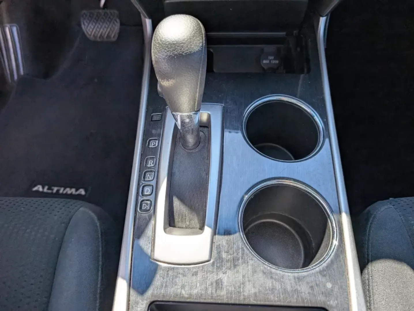2014 /Charcoal Nissan Altima 2.5 S (1N4AL3AP3EN) with an Other engine, located at 7000 Northlake Connector, Columbus, GA, 31904, (706) 987-8085, 32.524975, -84.978134 - **Discover Your Next Adventure with the 2014 Nissan Altima at Gils Auto - Phenix City!**<br /> <br /> Are you in search of a reliable sedan that fits perfectly into your busy lifestyle? Look no further than this 2014 Nissan Altima 2.5 S, available now at Gils Auto, your trusted Buy Here Pay Here dea - Photo#12