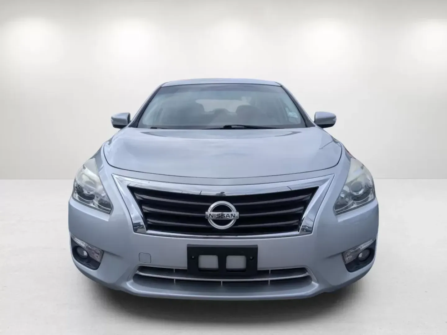 2014 /Charcoal Nissan Altima 2.5 SL (1N4AL3AP7EC) with an Other engine, located at 1430 Gateway Drive, Opelika, AL, 36801, (334) 239-0944, 32.637871, -85.409790 - ### Discover Your Next Adventure: 2014 Nissan Altima 2.5 SL at Gils Auto in Opelika, AL!<br /> <br /> Are you in search of a reliable sedan that caters to both your daily commuting and weekend escapades? Look no further! The 2014 Nissan Altima 2.5 SL at Gils Auto is the perfect blend of comfort, sty - Photo#1
