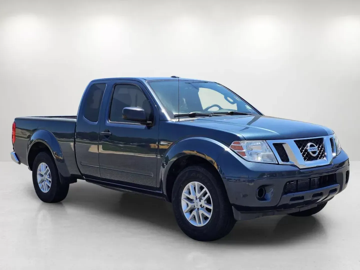 2014 /Graphite Nissan Frontier SV (1N6BD0CT8EN) with an Regular Unleaded I-4 2.5 L/146 engine, 5-Speed Automatic w/OD transmission, located at 521 Old Farm Lane Rd, Prattville, AL, 36066, (334) 325-1505, 32.482460, -86.416367 - **Discover Your Next Adventure with the 2014 Nissan Frontier SV at Gils Auto - Prattville!**<br /> <br /> Are you ready to elevate your weekend getaways or tackle your daily commute with style and reliability? Look no further than this impressive **2014 Nissan Frontier SV**! Perfect for budget-consc - Photo#3