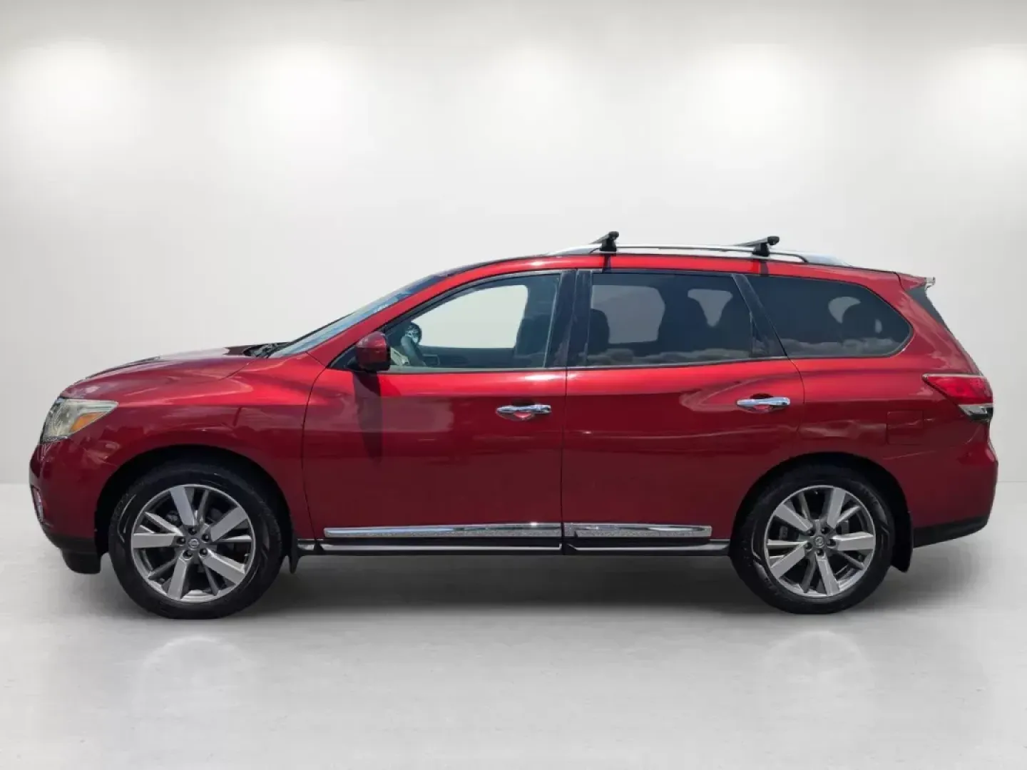 2014 /Almond Nissan Pathfinder Platinum (5N1AR2MN6EC) with an Regular Unleaded V-6 3.5 L/213 engine, 1-Speed CVT w/OD transmission, located at 804 22nd Ave, Phenix City, AL, 36870, (334) 297-1860, 32.484749, -85.024475 - **Discover Your Next Adventure with the 2014 Nissan Pathfinder Platinum at Gils Auto - Phenix City #2!**<br /> <br /> Are you ready to elevate your family road trips or weekend getaways? The 2014 Nissan Pathfinder Platinum is the perfect SUV for those who crave adventure without sacrificing comfort - Photo#7