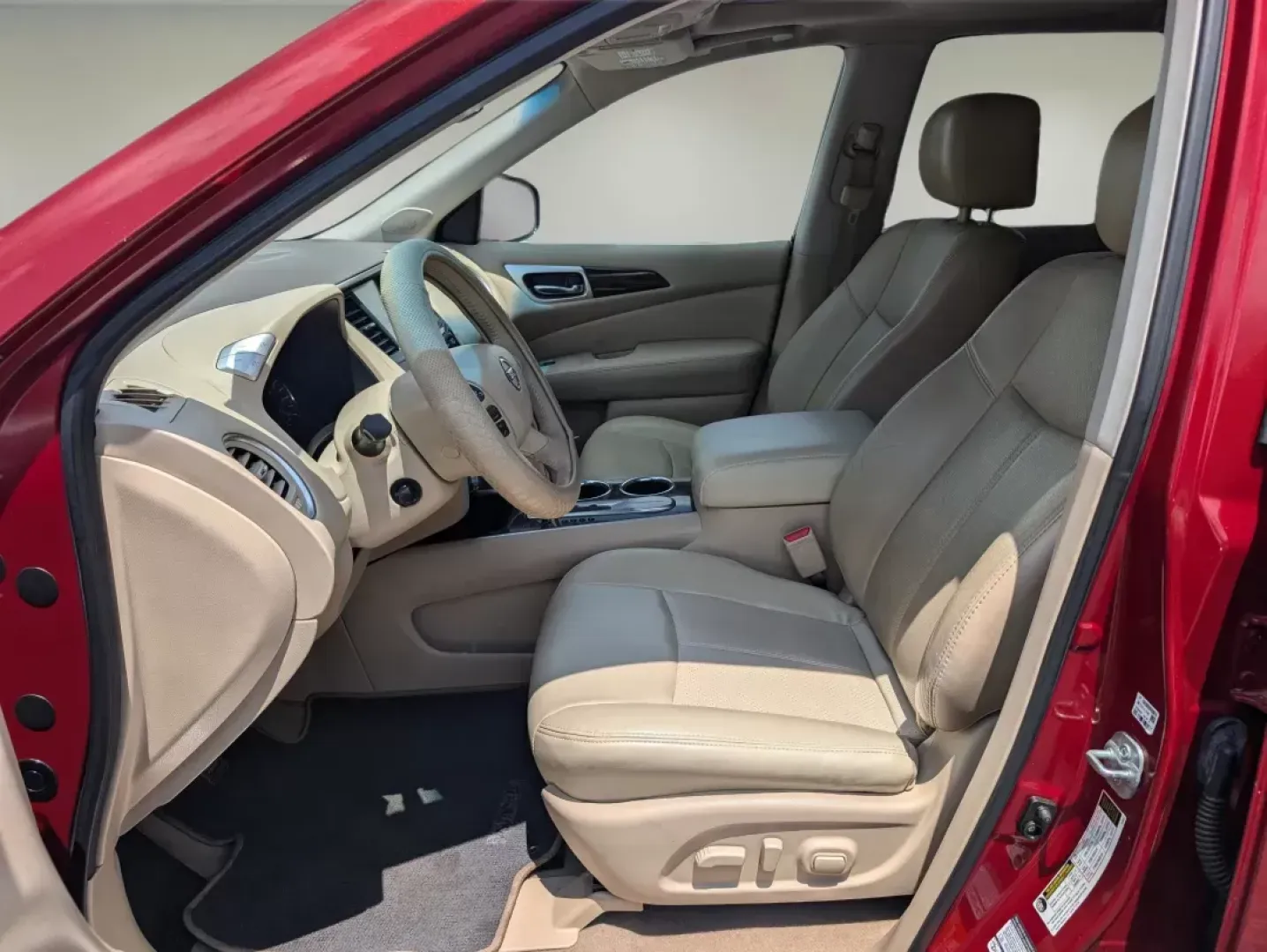 2014 /Almond Nissan Pathfinder Platinum (5N1AR2MN6EC) with an Regular Unleaded V-6 3.5 L/213 engine, 1-Speed CVT w/OD transmission, located at 804 22nd Ave, Phenix City, AL, 36870, (334) 297-1860, 32.484749, -85.024475 - **Discover Your Next Adventure with the 2014 Nissan Pathfinder Platinum at Gils Auto - Phenix City #2!**<br /> <br /> Are you ready to elevate your family road trips or weekend getaways? The 2014 Nissan Pathfinder Platinum is the perfect SUV for those who crave adventure without sacrificing comfort - Photo#9
