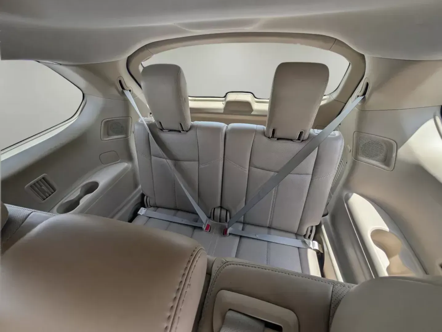 2014 /Almond Nissan Pathfinder Platinum (5N1AR2MN6EC) with an Regular Unleaded V-6 3.5 L/213 engine, 1-Speed CVT w/OD transmission, located at 804 22nd Ave, Phenix City, AL, 36870, (334) 297-1860, 32.484749, -85.024475 - **Discover Your Next Adventure with the 2014 Nissan Pathfinder Platinum at Gils Auto - Phenix City #2!**<br /> <br /> Are you ready to elevate your family road trips or weekend getaways? The 2014 Nissan Pathfinder Platinum is the perfect SUV for those who crave adventure without sacrificing comfort - Photo#11