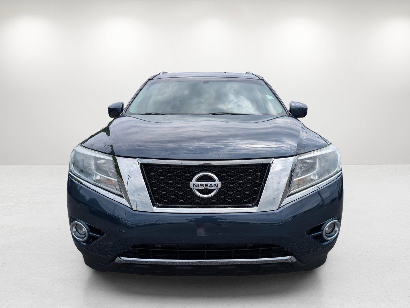 2014 /Charcoal Nissan Pathfinder Platinum (5N1AR2MN7EC) with an Regular Unleaded V-6 3.5 L/213 engine, 1-Speed CVT w/OD transmission, located at 3959 U.S. 80 W, Phenix City, AL, 36870, (334) 297-4885, 32.469296, -85.135185 - 2014 Nissan Pathfinder Platinum - Photo#1