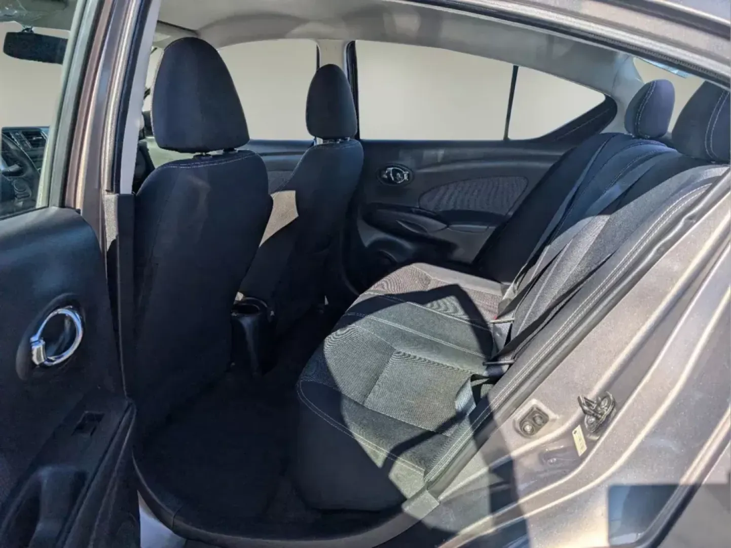 2014 /Charcoal Nissan Versa SV (3N1CN7AP9EL) with an Regular Unleaded I-4 1.6 L/98 engine, 1-Speed CVT w/OD transmission, located at 5115 14th Ave., Columbus, GA, 31904, (706) 323-0345, 32.511494, -84.971046 - 2014 Nissan Versa SV - Photo#10