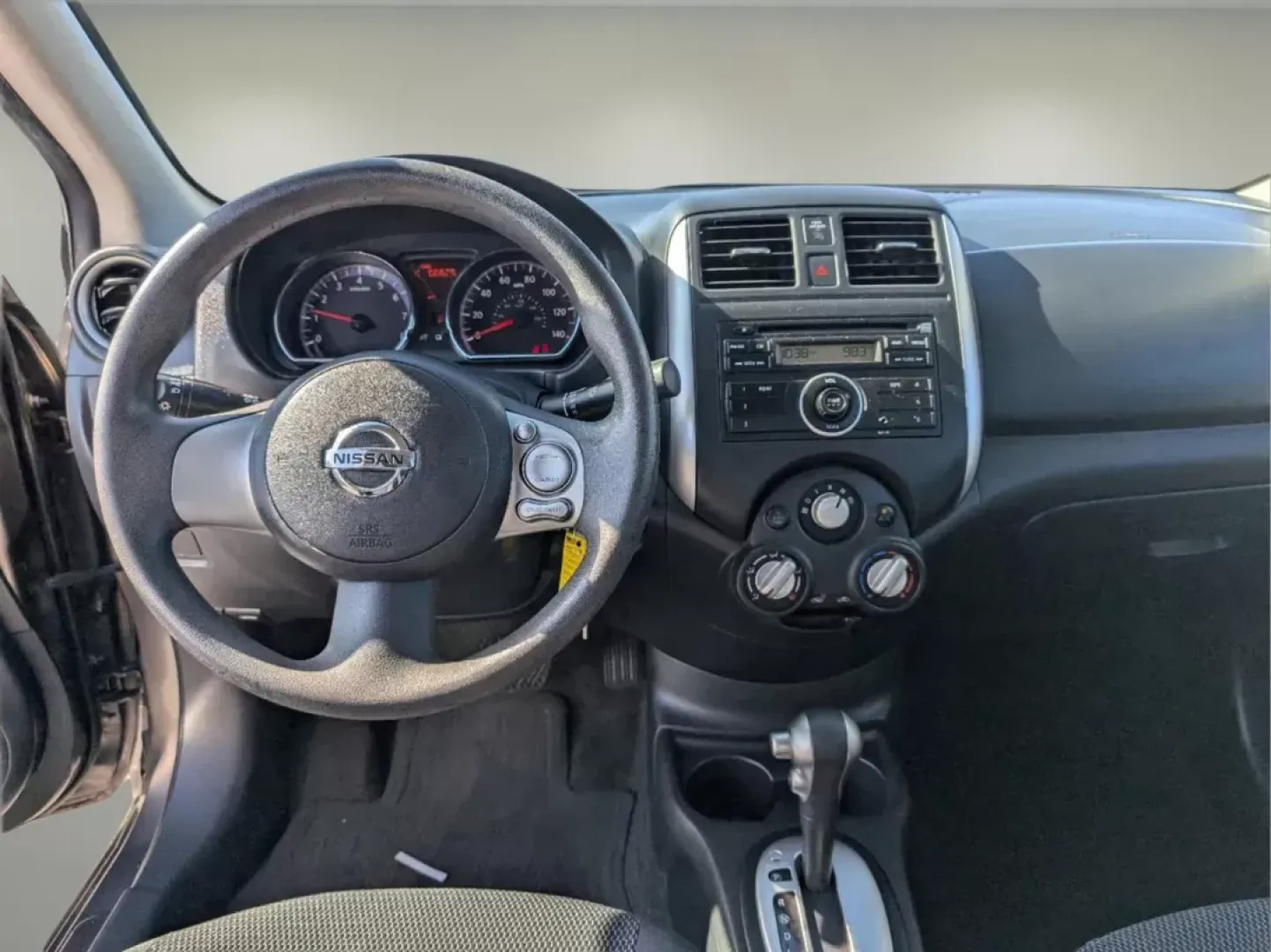 2014 /Charcoal Nissan Versa SV (3N1CN7AP9EL) with an Regular Unleaded I-4 1.6 L/98 engine, 1-Speed CVT w/OD transmission, located at 5115 14th Ave., Columbus, GA, 31904, (706) 323-0345, 32.511494, -84.971046 - 2014 Nissan Versa SV - Photo#11