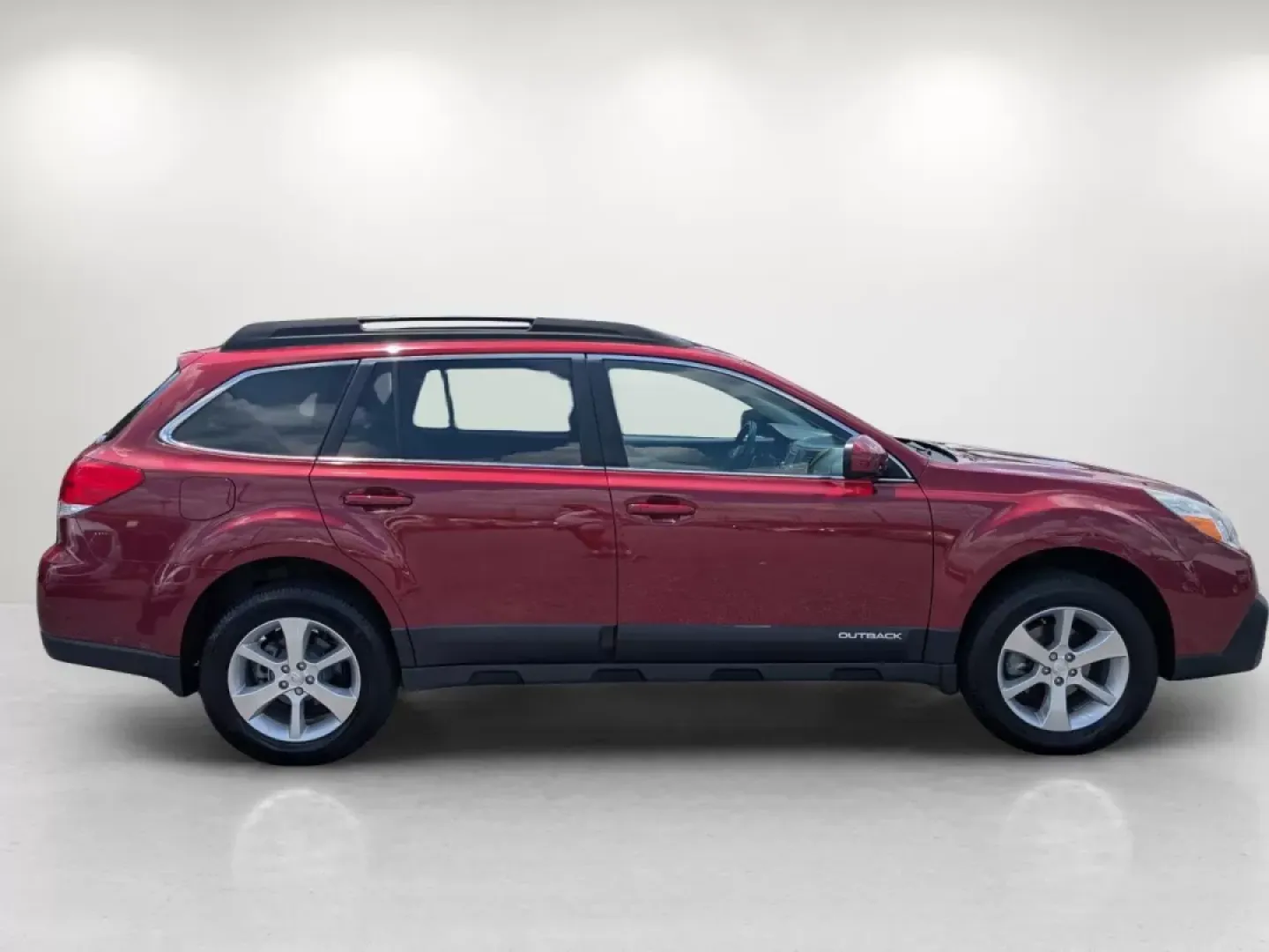 2014 /Warm Ivory Subaru Outback 2.5i Limited (4S4BRCLC1E3) with an Other engine, located at 3959 U.S. 80 W, Phenix City, AL, 36870, (334) 297-4885, 32.469296, -85.135185 - **Adventure Awaits with the 2014 Subaru Outback 2.5i Limited Perfect for Your Next Road Trip!**<br /> <br /> If you're ready to elevate your family outings or embark on thrilling weekend adventures, the 2014 Subaru Outback 2.5i Limited is the vehicle for you. This versatile sport utility vehicle co - Photo#3