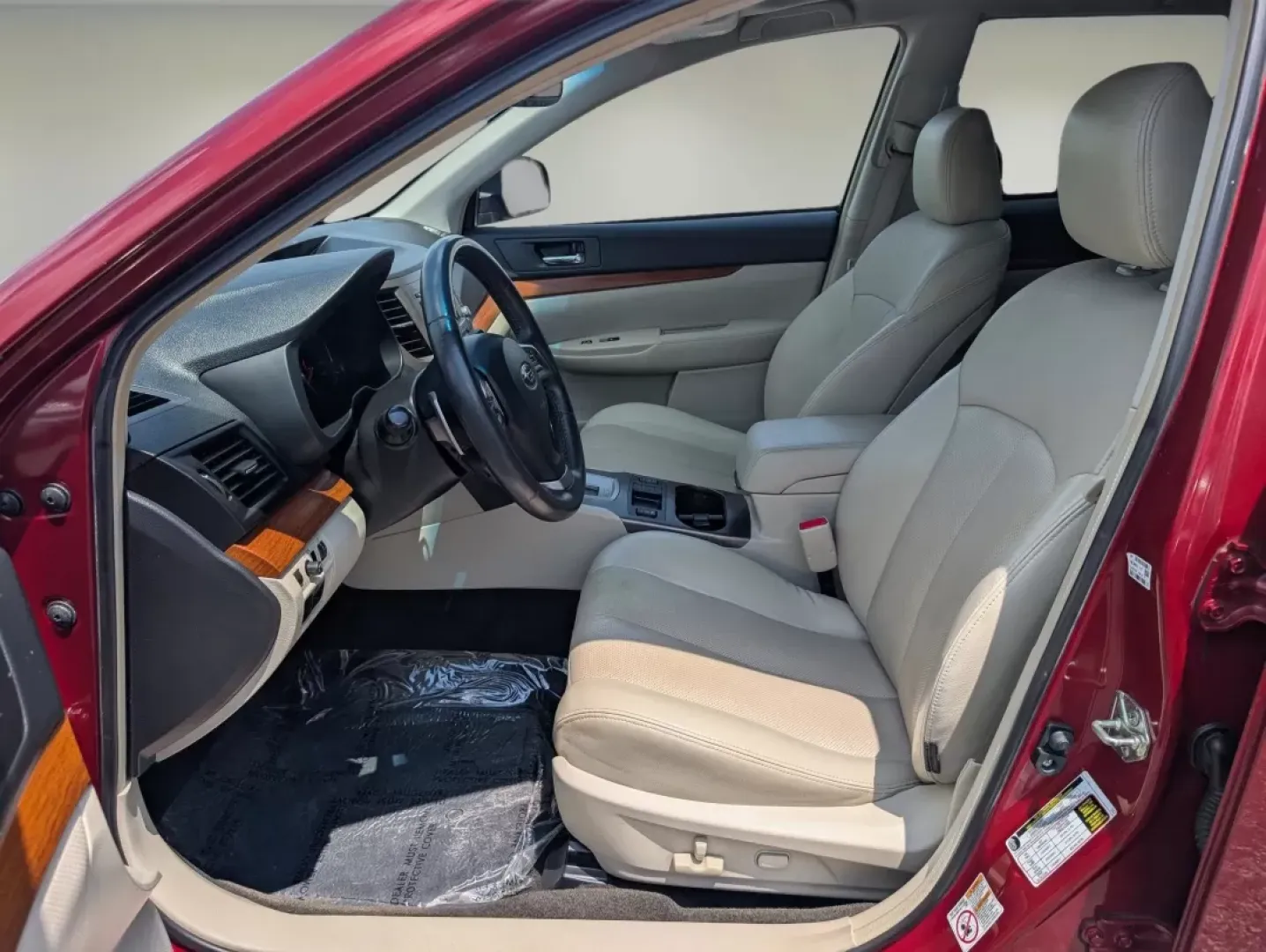 2014 /Warm Ivory Subaru Outback 2.5i Limited (4S4BRCLC1E3) with an Other engine, located at 3959 U.S. 80 W, Phenix City, AL, 36870, (334) 297-4885, 32.469296, -85.135185 - **Adventure Awaits with the 2014 Subaru Outback 2.5i Limited Perfect for Your Next Road Trip!**<br /> <br /> If you're ready to elevate your family outings or embark on thrilling weekend adventures, the 2014 Subaru Outback 2.5i Limited is the vehicle for you. This versatile sport utility vehicle co - Photo#9