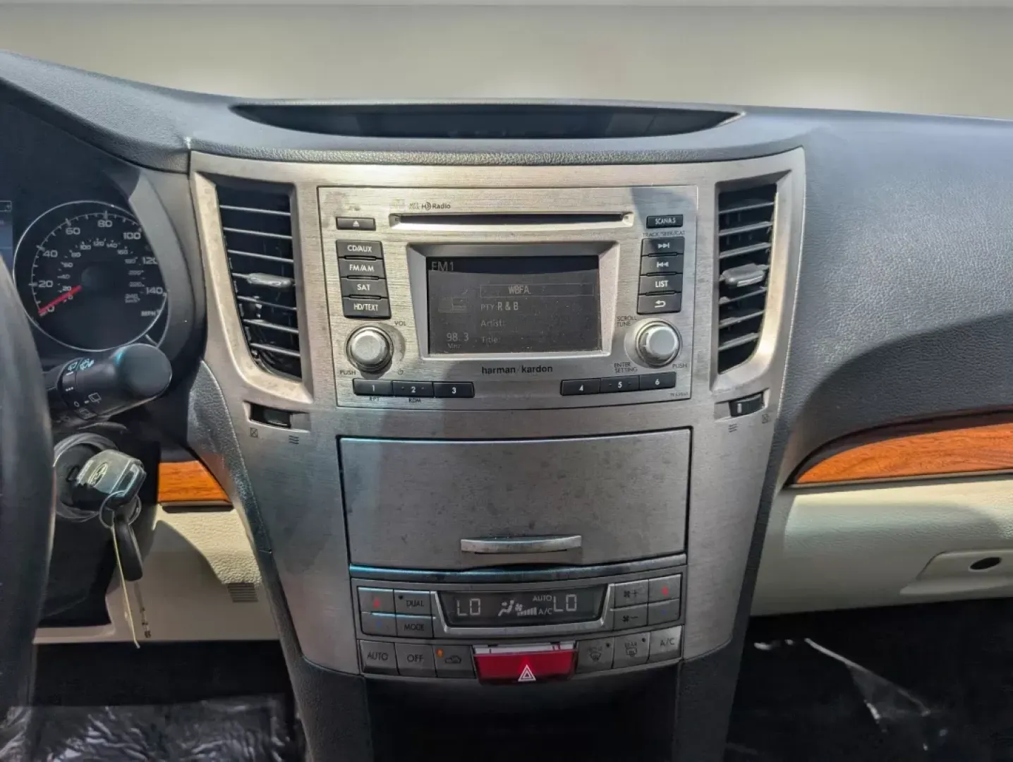 2014 /Warm Ivory Subaru Outback 2.5i Limited (4S4BRCLC1E3) with an Other engine, located at 3959 U.S. 80 W, Phenix City, AL, 36870, (334) 297-4885, 32.469296, -85.135185 - **Adventure Awaits with the 2014 Subaru Outback 2.5i Limited Perfect for Your Next Road Trip!**<br /> <br /> If you're ready to elevate your family outings or embark on thrilling weekend adventures, the 2014 Subaru Outback 2.5i Limited is the vehicle for you. This versatile sport utility vehicle co - Photo#14