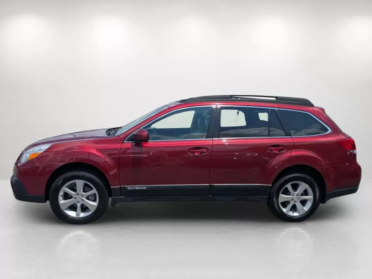 2014 /Warm Ivory Subaru Outback 2.5i Limited (4S4BRCLC1E3) with an Other engine, located at 7000 Northlake Connector, Columbus, GA, 31904, (706) 987-8085, 32.524975, -84.978134 - **Adventure Awaits with the 2014 Subaru Outback 2.5i Limited Perfect for Your Next Road Trip!**<br /> <br /> If you're ready to elevate your family outings or embark on thrilling weekend adventures, the 2014 Subaru Outback 2.5i Limited is the vehicle for you. This versatile sport utility vehicle co - Photo#7