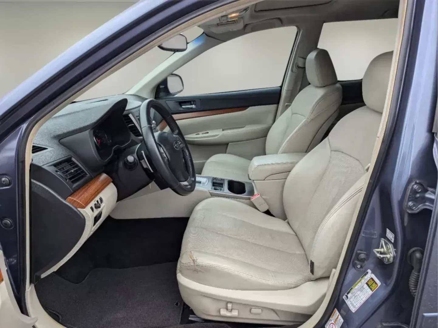 2014 /Warm Ivory Subaru Outback 2.5i Limited (4S4BRCLC0E3) with an Other engine, located at 5115 14th Ave., Columbus, GA, 31904, (706) 323-0345, 32.511494, -84.971046 - Discover the perfect companion for your weekend adventures and family outings with this stunning 2014 Subaru Outback 2.5i Limited, now available at Gils Auto in Opelika, AL. Whether you're navigating the scenic routes of Lee County or heading out on a family road trip to nearby Chewacla State Park, - Photo#9