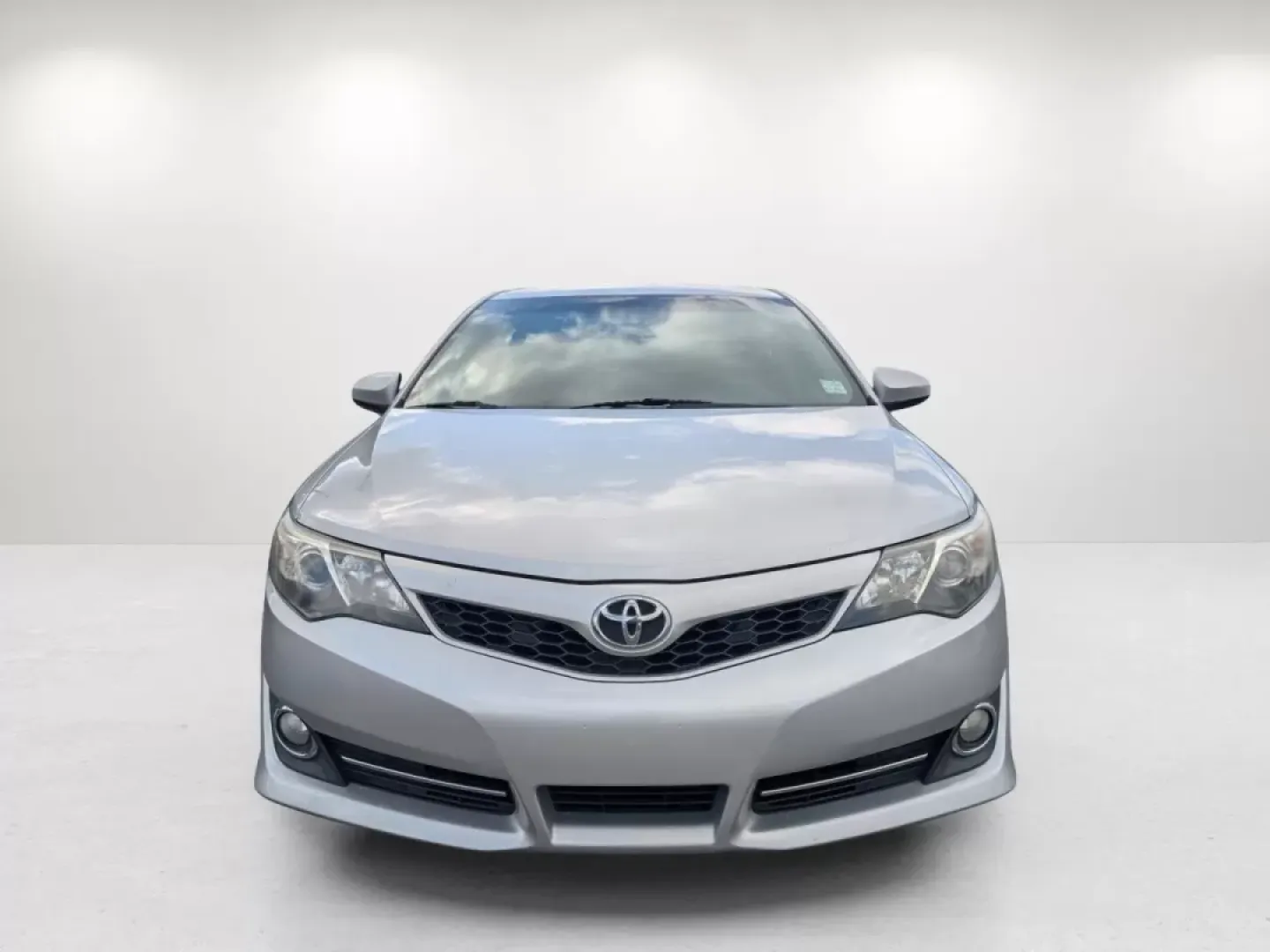 2014 Toyota Camry SE (4T1BF1FK6EU) with an Other engine, located at 5115 14th Ave., Columbus, GA, 31904, (706) 323-0345, 32.511494, -84.971046 - Are you seeking a dependable vehicle that fits seamlessly into your busy lifestyle? Look no further than this **2014 Toyota Camry** available now at **Gils Auto**, a trusted buy here pay here dealership located at **3959 U.S. 80 W, Phenix City, AL 36870**. With its spacious interior and reliable per - Photo#1