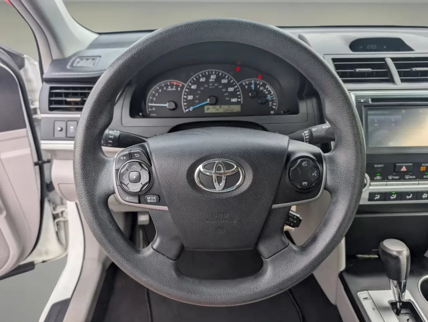 2014 Toyota Camry L (4T4BF1FK0ER) with an Other engine, located at 1430 Gateway Drive, Opelika, AL, 36801, (334) 239-0944, 32.637871, -85.409790 - **Discover Your Next Adventure with the 2014 Toyota Camry at Gils Auto - Phenix City!**<br /> <br /> Are you ready to elevate your daily commute or family road trips? The 2014 Toyota Camry is the perfect companion for anyone seeking comfort, reliability, and modern technology. Whether you're navigat - Photo#15