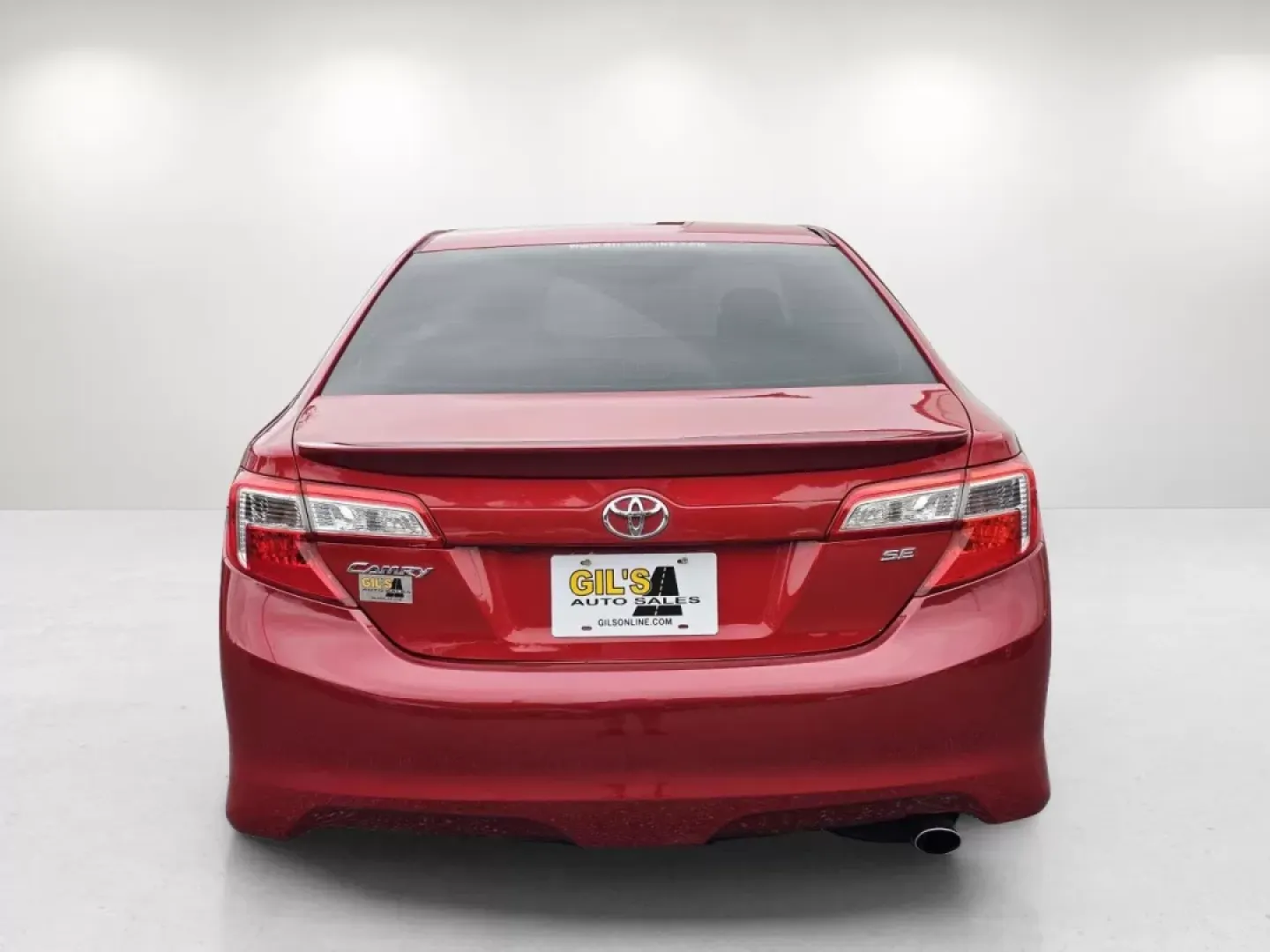 2014 Toyota Camry SE (4T1BF1FK2EU) with an Other engine, located at 804 22nd Ave, Phenix City, AL, 36870, (334) 297-1860, 32.484749, -85.024475 - **Experience Comfort and Style with the 2014 Toyota Camry SE Perfect for Your Daily Commute!**<br /> <br /> Are you searching for a reliable sedan that combines style, functionality, and affordability? Look no further than this stunning 2014 Toyota Camry SE, available now at Gils Auto in Phenix Cit - Photo#5