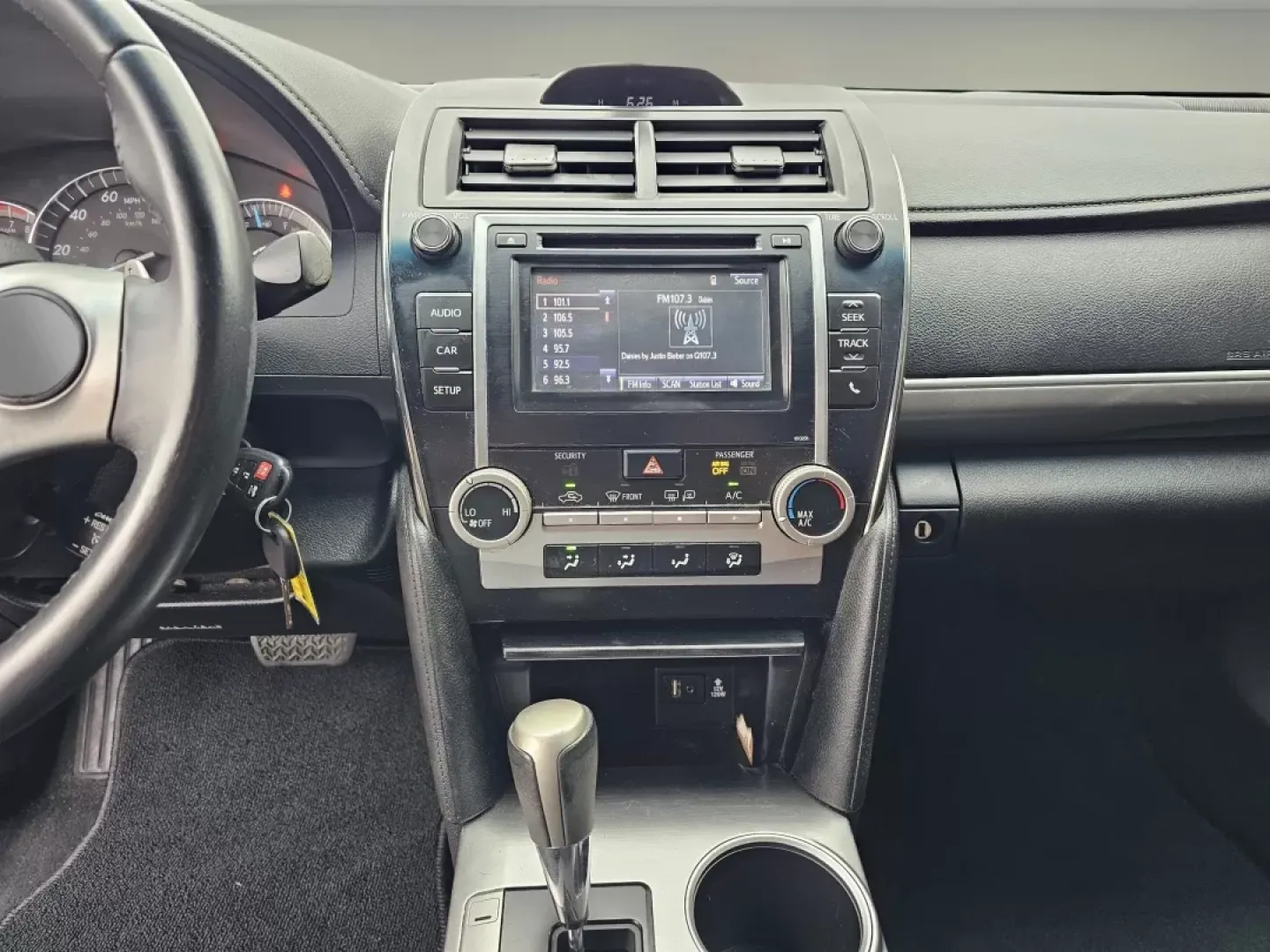 2014 Toyota Camry SE (4T1BF1FK2EU) with an Other engine, located at 804 22nd Ave, Phenix City, AL, 36870, (334) 297-1860, 32.484749, -85.024475 - **Experience Comfort and Style with the 2014 Toyota Camry SE Perfect for Your Daily Commute!**<br /> <br /> Are you searching for a reliable sedan that combines style, functionality, and affordability? Look no further than this stunning 2014 Toyota Camry SE, available now at Gils Auto in Phenix Cit - Photo#11