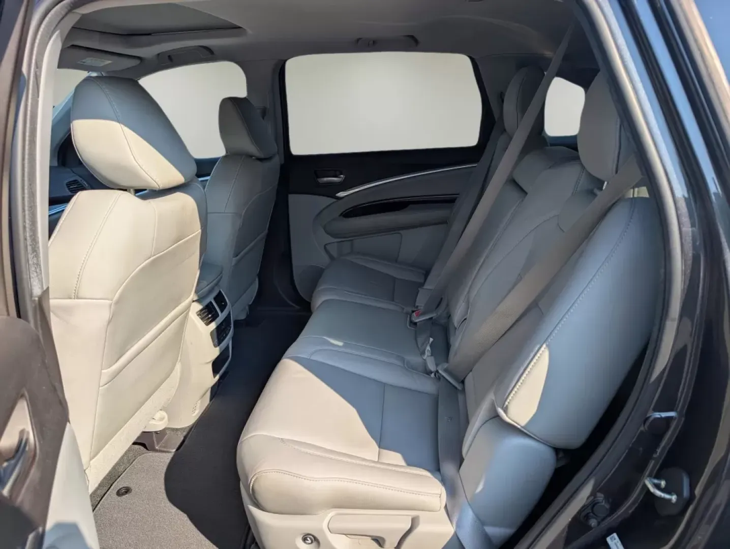 2015 Acura MDX Tech Pkg (5FRYD3H45FB) with an Other engine, located at 7000 Northlake Connector, Columbus, GA, 31904, (706) 987-8085, 32.524975, -84.978134 - Are you ready to elevate your family adventures and daily commutes? This 2015 Acura MDX, now available at Gils Auto in Phenix City, AL, is the perfect blend of luxury, comfort, and practicality. Designed for those who prioritize both style and functionality, this SUV is a great fit for growing famil - Photo#10