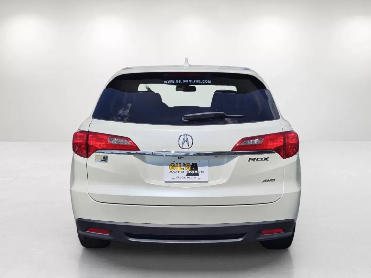 2015 Acura RDX (5J8TB4H32FL) with an Other engine, located at 3959 U.S. 80 W, Phenix City, AL, 36870, (334) 297-4885, 32.469296, -85.135185 - Are you ready to elevate your driving experience? If you're searching for a versatile, reliable, and stylish vehicle perfect for family outings, long commutes, or weekend adventures, look no further than this stunning 2015 Acura RDX available at Gils Auto in Phenix City, AL. With its sleek white ext - Photo#6
