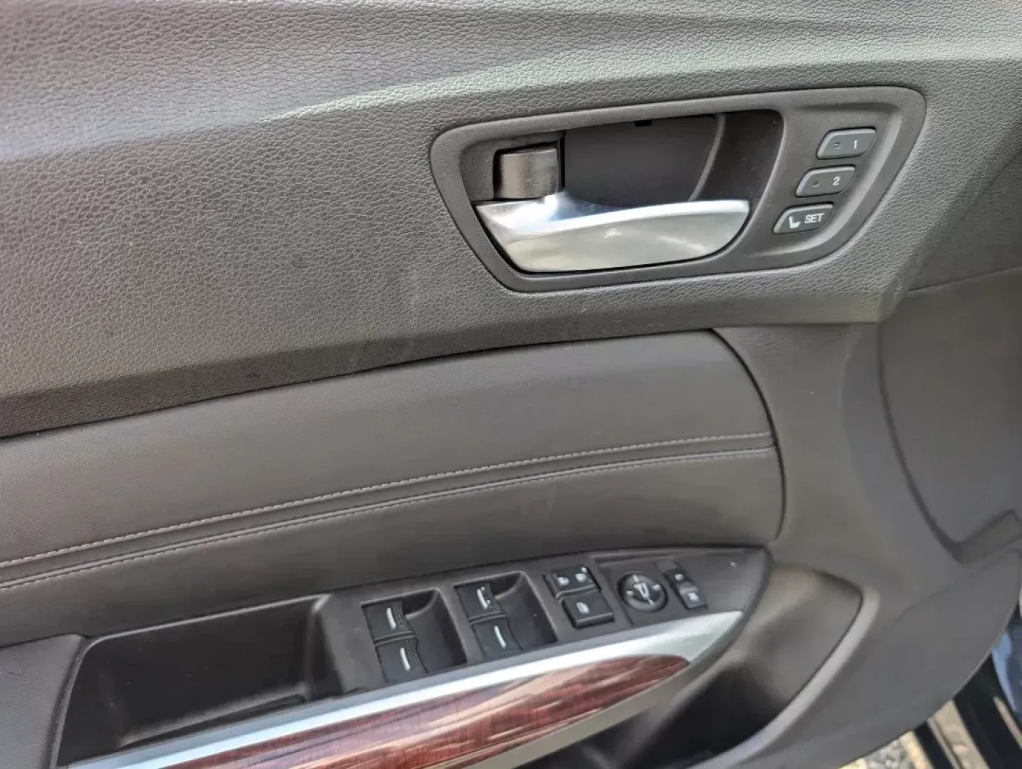 2015 Acura TLX V6 (19UUB2F3XFA) with an Premium Unleaded V-6 3.5 L/212 engine, 9-Speed Automatic w/OD transmission, located at 804 22nd Ave, Phenix City, AL, 36870, (334) 297-1860, 32.484749, -85.024475 - Looking for a vehicle that seamlessly blends luxury and performance with the practicality your lifestyle demands? Look no further than this stunning 2015 Acura TLX V6, available at Gils Auto - Phenix City #2, located at 804 22nd Ave, Phenix City, AL 36870. This sophisticated sedan is perfect for com - Photo#8