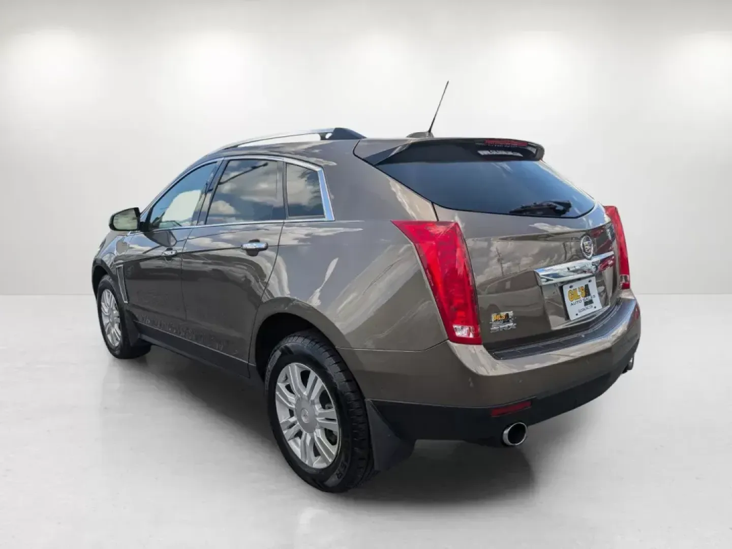 2015 /Shale w/Brownstone accents Cadillac SRX Luxury Collection (3GYFNBE33FS) with an Gas V6 3.6L/217 engine, 6-Speed Automatic w/Manual Shift transmission, located at 7000 Northlake Connector, Columbus, GA, 31904, (706) 987-8085, 32.524975, -84.978134 - 2015 Cadillac SRX Luxury Collection - Photo#6