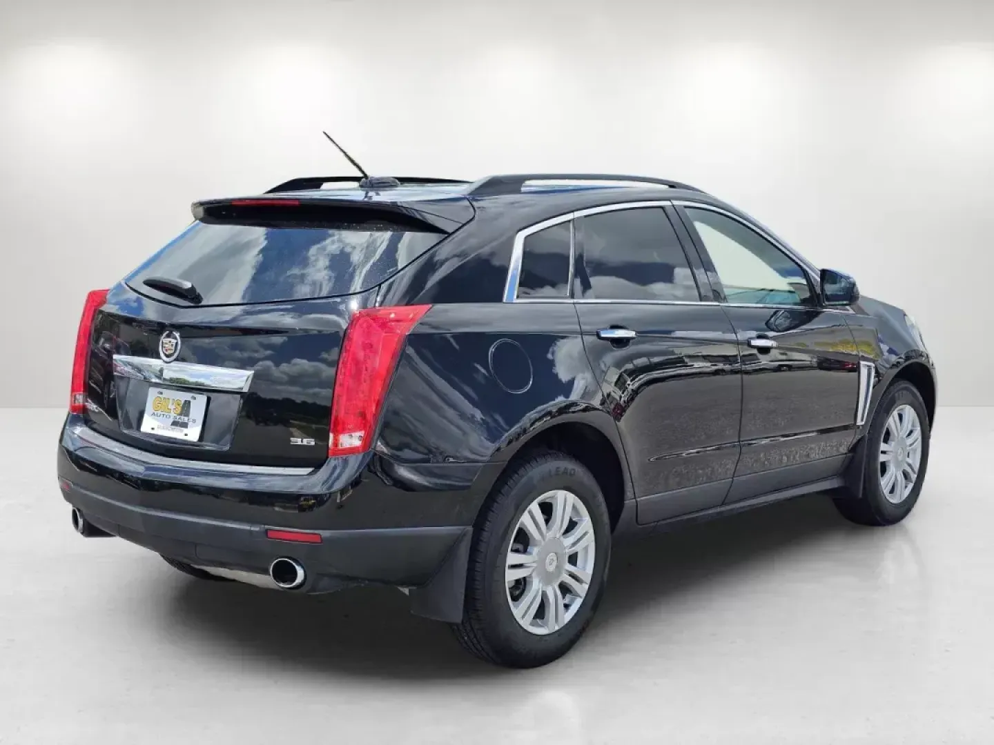 2015 /Ebony w/Ebony accents Cadillac SRX Base (3GYFNAE38FS) with an Gas V6 3.6L/217 engine, 6-Speed Automatic w/Manual Shift transmission, located at 521 Old Farm Lane Rd, Prattville, AL, 36066, (334) 325-1505, 32.482460, -86.416367 - 2015 Cadillac SRX Base - Photo#5