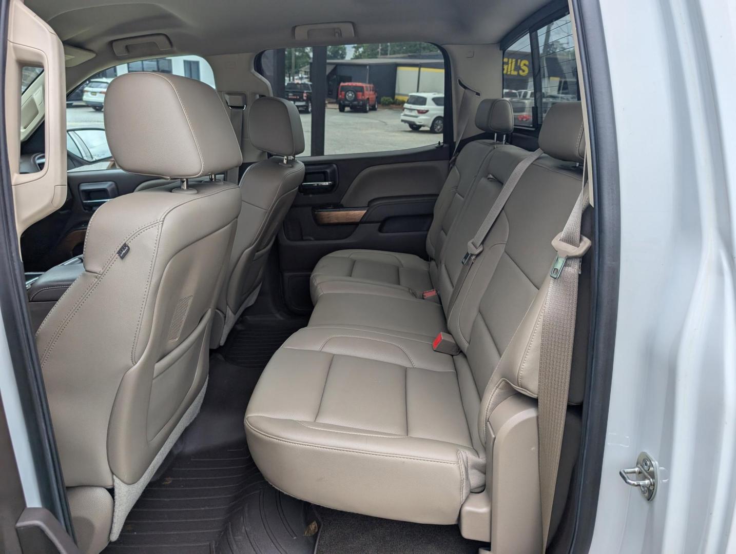 2015 /Cocoa/Dune Chevrolet Silverado 1500 LTZ (3GCUKSEC3FG) with an Gas V8 5.3L/325 engine, 6-Speed Automatic transmission, located at 1430 Gateway Drive, Opelika, AL, 36801, (334) 239-0944, 32.637871, -85.409790 - 2015 Chevrolet Silverado 1500 LTZ - Photo#10