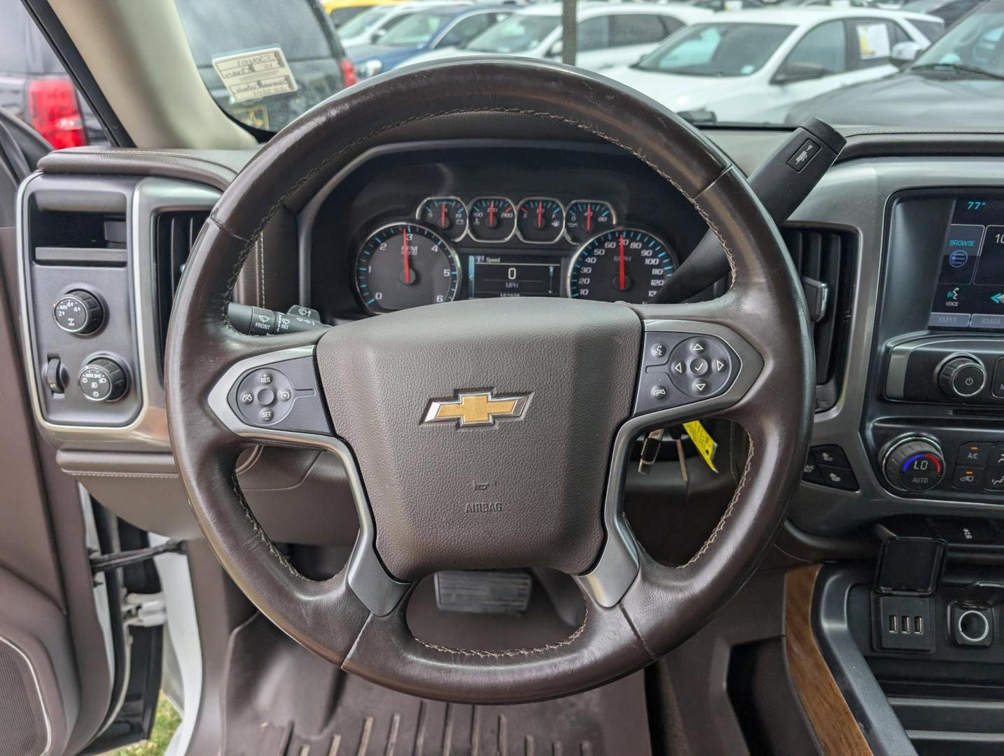 2015 /Cocoa/Dune Chevrolet Silverado 1500 LTZ (3GCUKSEC3FG) with an Gas V8 5.3L/325 engine, 6-Speed Automatic transmission, located at 1430 Gateway Drive, Opelika, AL, 36801, (334) 239-0944, 32.637871, -85.409790 - 2015 Chevrolet Silverado 1500 LTZ - Photo#14