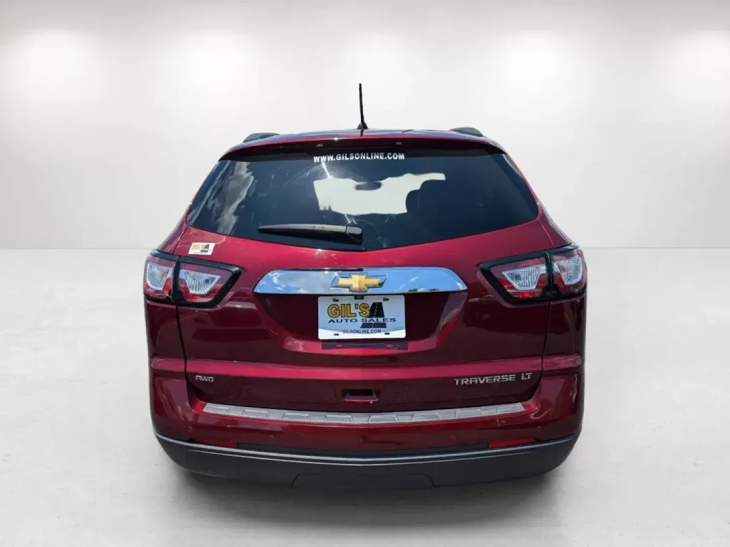 2015 /Ebony Chevrolet Traverse LT (1GNKVHKD6FJ) with an Gas V6 3.6L/217 engine, 6-Speed Automatic transmission, located at 1430 Gateway Drive, Opelika, AL, 36801, (334) 239-0944, 32.637871, -85.409790 - 2015 Chevrolet Traverse LT - Photo#5