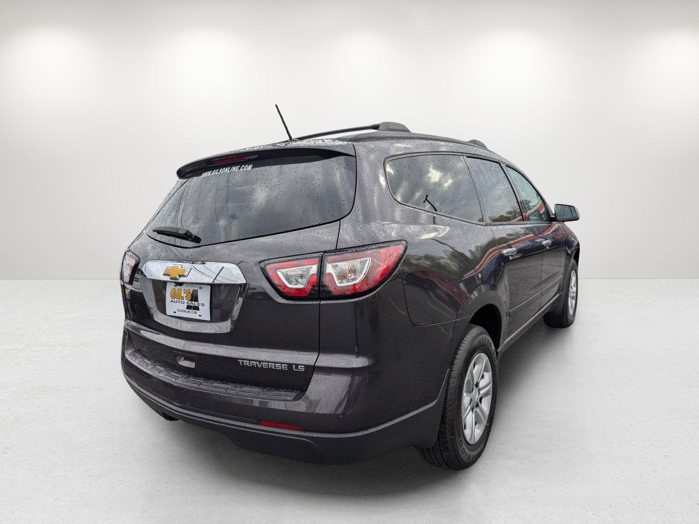 2015 /Dark Titanium/Light Titanium Chevrolet Traverse LS (1GNKRFKD2FJ) with an Gas V6 3.6L/217 engine, 6-Speed Automatic transmission, located at 5115 14th Ave., Columbus, GA, 31904, (706) 323-0345, 32.511494, -84.971046 - 2015 Chevrolet Traverse LS - Photo#6