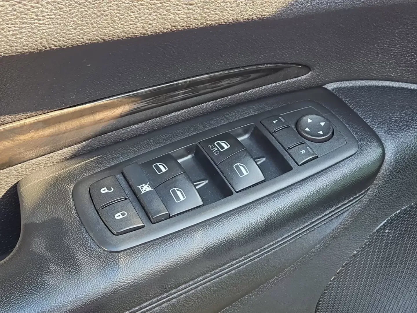 2015 /Black Dodge Durango Limited (1C4RDHDG2FC) with an Other engine, located at 521 Old Farm Lane Rd, Prattville, AL, 36066, (334) 325-1505, 32.482460, -86.416367 - **Discover Adventure and Comfort with the 2015 Dodge Durango Limited at Gils Auto - Prattville!**<br /> <br /> Are you in the market for a versatile SUV that can effortlessly transport your family or friends on weekend getaways, daily commutes, or even off-road adventures? The 2015 Dodge Durango Lim - Photo#11