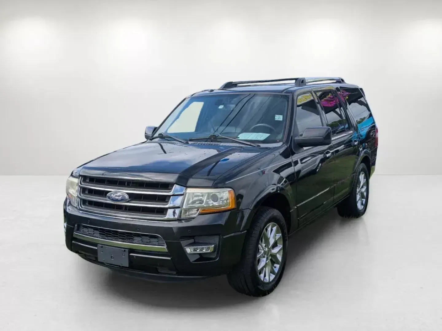 2015 Ford Expedition Limited (1FMJU1KTXFE) with an Twin Turbo Regular Unleaded V-6 3.5 L/213 engine, 6-Speed Automatic w/OD transmission, located at 3959 U.S. 80 W, Phenix City, AL, 36870, (334) 297-4885, 32.469296, -85.135185 - 2015 Ford Expedition Limited - Photo#1
