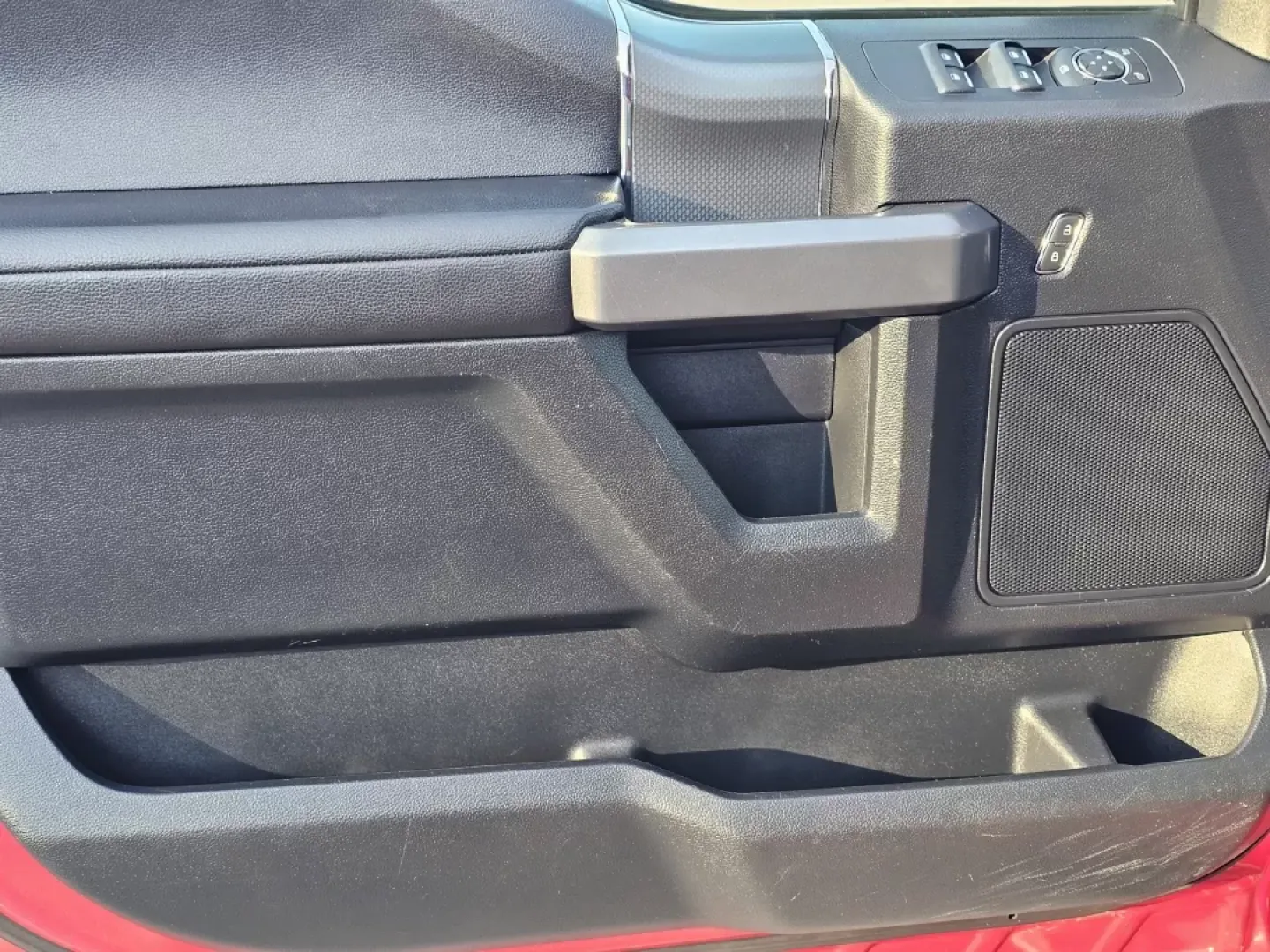 2015 Ford F-150 XLT (1FTEW1CF5FK) with an Other engine, located at 804 22nd Ave, Phenix City, AL, 36870, (334) 297-1860, 32.484749, -85.024475 - **Unleash Your Adventurous Spirit with the 2015 Ford F-150!** <br /> <br /> Are you searching for a reliable vehicle that perfectly balances work and play? The 2015 Ford F-150 Crew Cab Pickup, available at Gils Auto in Phenix City, AL, is designed to meet your needs and fuel your lifestyle. Whether - Photo#11