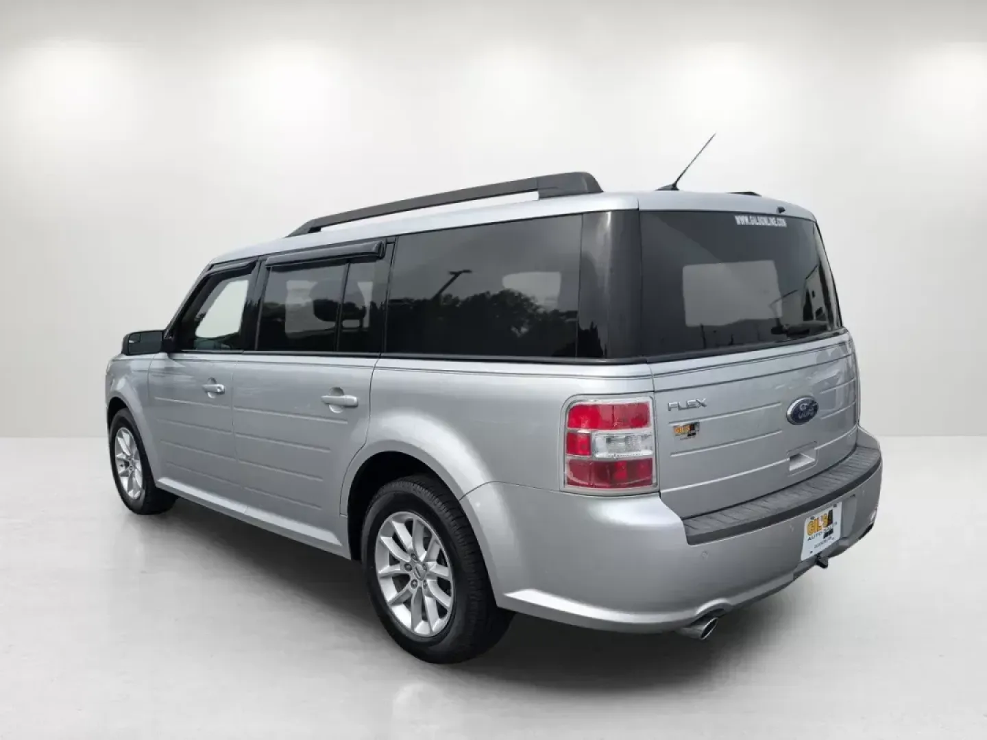 2015 Ford Flex SE (2FMGK5B87FB) with an Regular Unleaded V-6 3.5 L/213 engine, 6-Speed Automatic w/OD transmission, located at 3959 U.S. 80 W, Phenix City, AL, 36870, (334) 297-4885, 32.469296, -85.135185 - 2015 Ford Flex SE - Photo#7