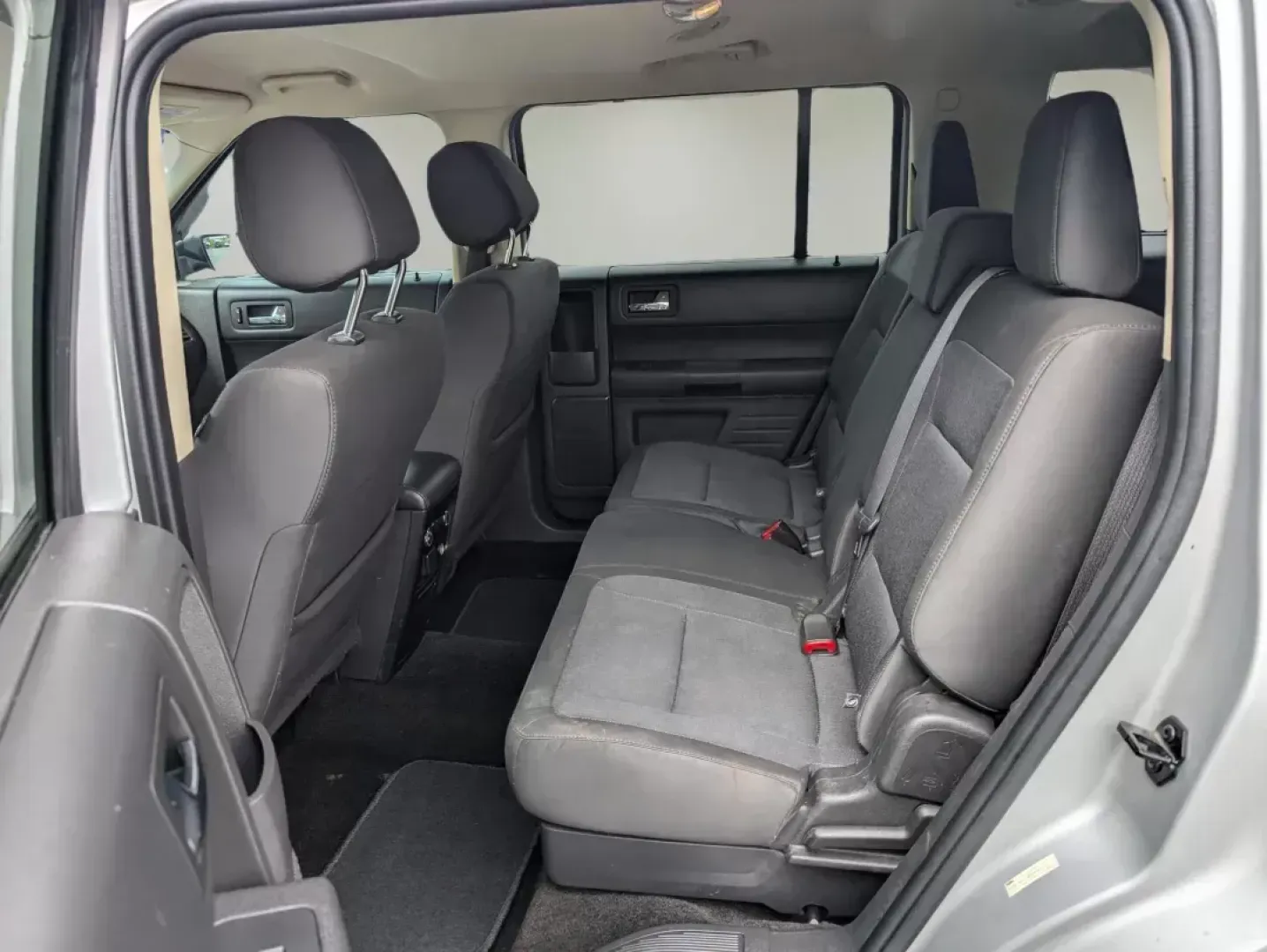 2015 Ford Flex SE (2FMGK5B87FB) with an Regular Unleaded V-6 3.5 L/213 engine, 6-Speed Automatic w/OD transmission, located at 3959 U.S. 80 W, Phenix City, AL, 36870, (334) 297-4885, 32.469296, -85.135185 - 2015 Ford Flex SE - Photo#11