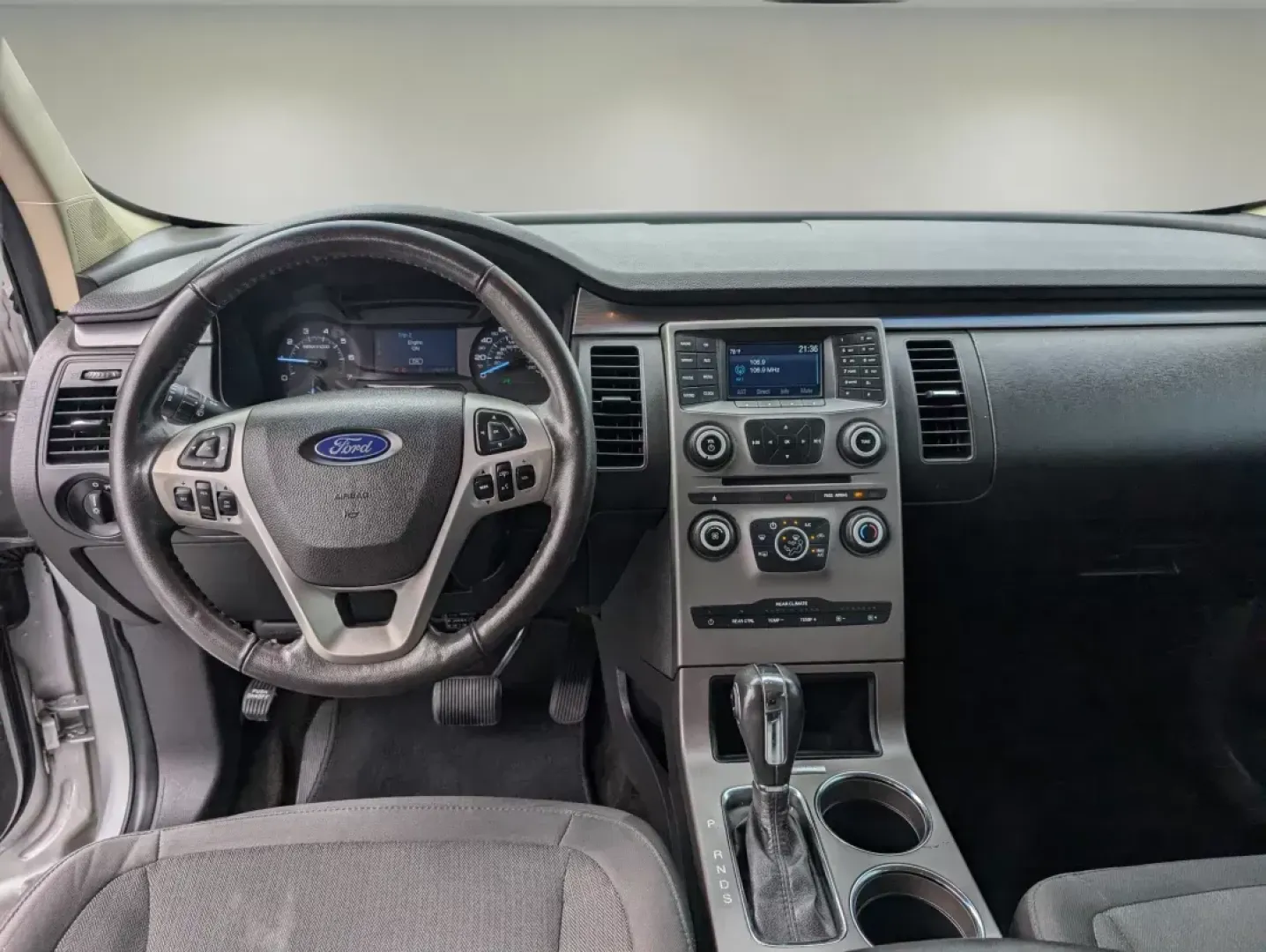 2015 Ford Flex SE (2FMGK5B87FB) with an Regular Unleaded V-6 3.5 L/213 engine, 6-Speed Automatic w/OD transmission, located at 3959 U.S. 80 W, Phenix City, AL, 36870, (334) 297-4885, 32.469296, -85.135185 - 2015 Ford Flex SE - Photo#13