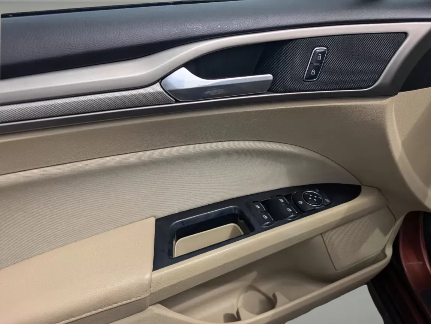 2015 Ford Fusion SE (3FA6P0H76FR) with an Other engine, located at 7000 Northlake Connector, Columbus, GA, 31904, (706) 987-8085, 32.524975, -84.978134 - 2015 Ford Fusion SE - Photo#8
