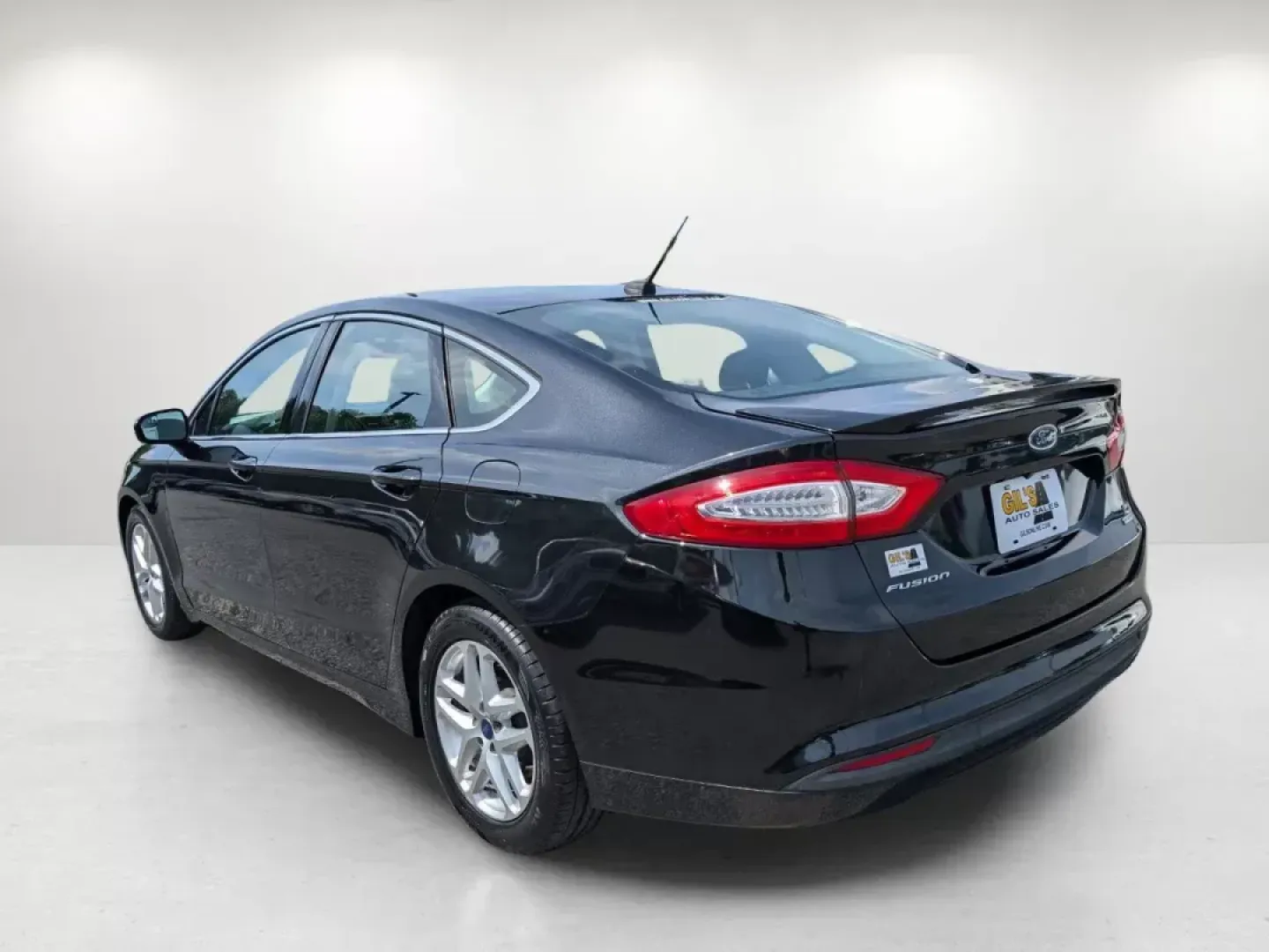 2015 Ford Fusion SE (3FA6P0HD0FR) with an Intercooled Turbo Regular Unleaded I-4 1.5 L/91 engine, located at 1430 Gateway Drive, Opelika, AL, 36801, (334) 239-0944, 32.637871, -85.409790 - 2015 Ford Fusion SE - Photo#2