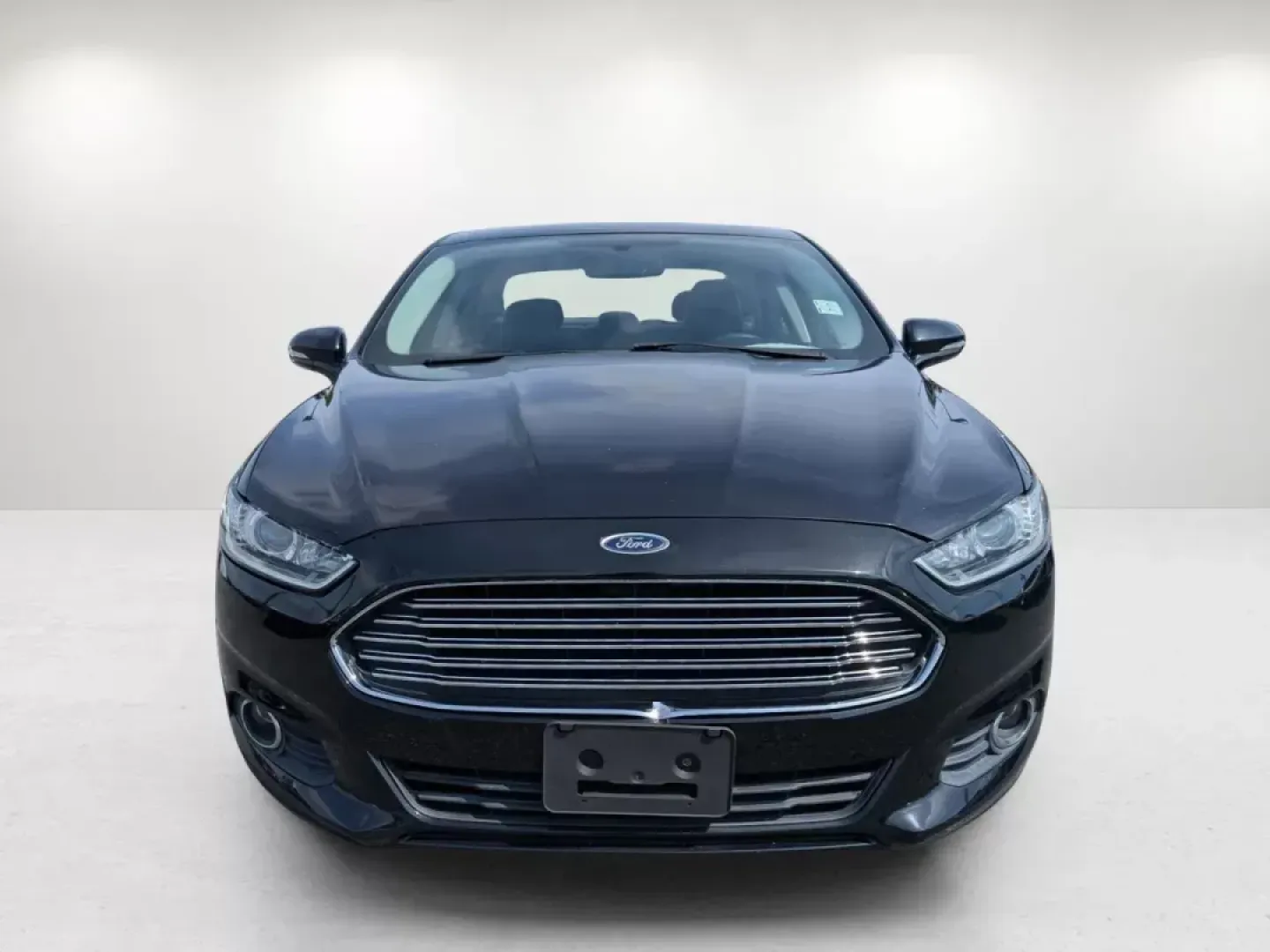 2015 Ford Fusion SE (3FA6P0HD0FR) with an Intercooled Turbo Regular Unleaded I-4 1.5 L/91 engine, located at 1430 Gateway Drive, Opelika, AL, 36801, (334) 239-0944, 32.637871, -85.409790 - 2015 Ford Fusion SE - Photo#7