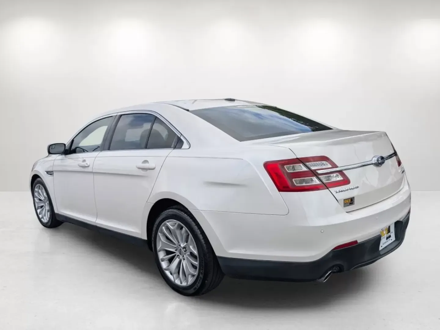 2015 Ford Taurus Limited (1FAHP2F89FG) with an Other engine, located at 5115 14th Ave., Columbus, GA, 31904, (706) 323-0345, 32.511494, -84.971046 - **Experience Comfort and Confidence with the 2015 Ford Taurus Limited at Gils Auto - Phenix City!**<br /> <br /> Are you in search of a versatile vehicle that caters to your lifestyle? Look no further than the 2015 Ford Taurus Limited, available now at Gils Auto, your trusted Buy Here Pay Here deale - Photo#6