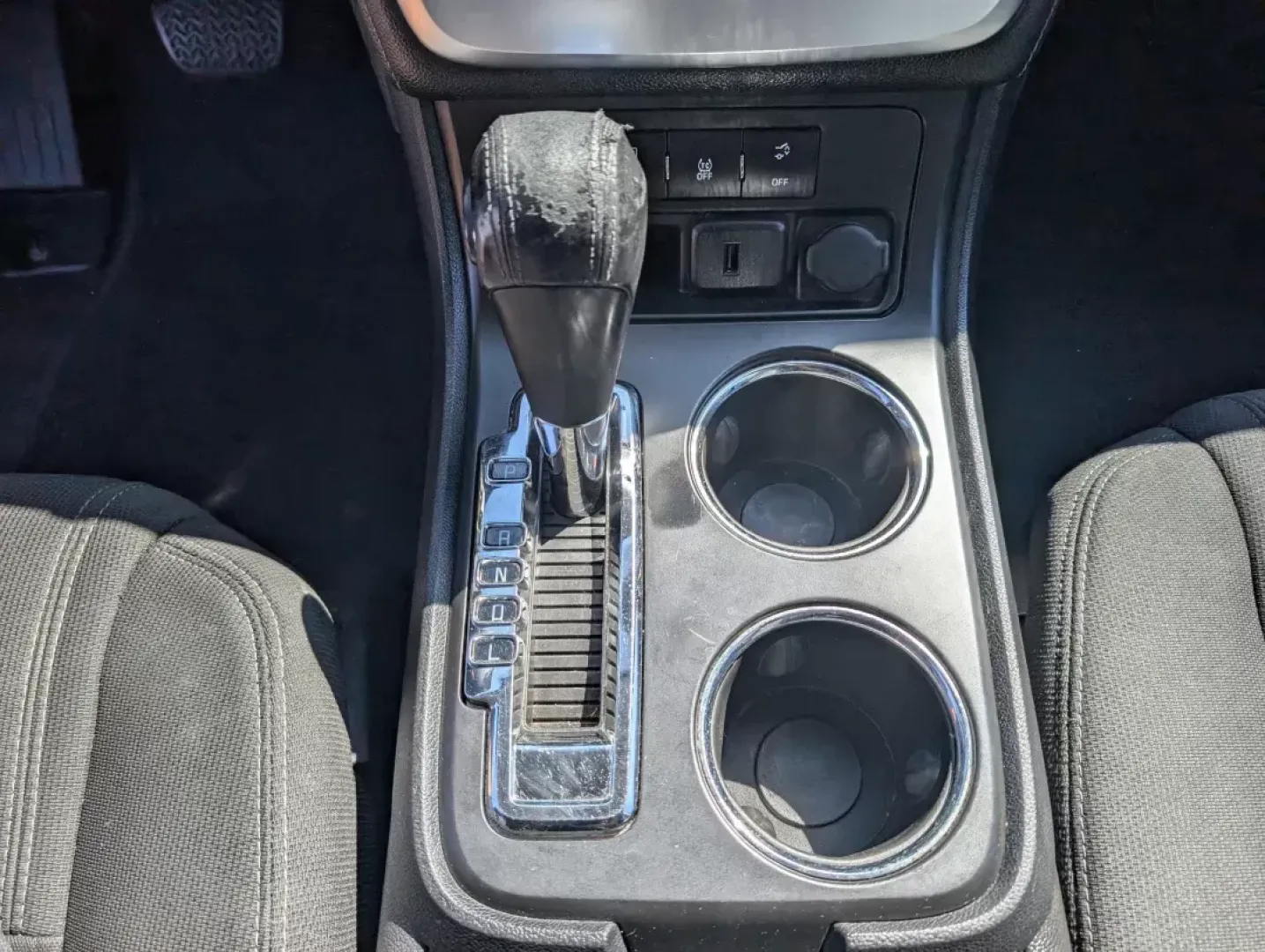 2015 /Ebony GMC Acadia SLE (1GKKRPKD9FJ) with an Gas V6 3.6L/220 engine, 6-Speed Automatic transmission, located at 5115 14th Ave., Columbus, GA, 31904, (706) 323-0345, 32.511494, -84.971046 - **Discover the Perfect Family Companion: 2015 GMC Acadia at Gils Auto - Columbus**<br /> <br /> If you're searching for a dependable SUV that combines comfort, versatility, and style, look no further than this 2015 GMC Acadia SLE, now available at Gils Auto - Columbus. Perfect for growing families o - Photo#13