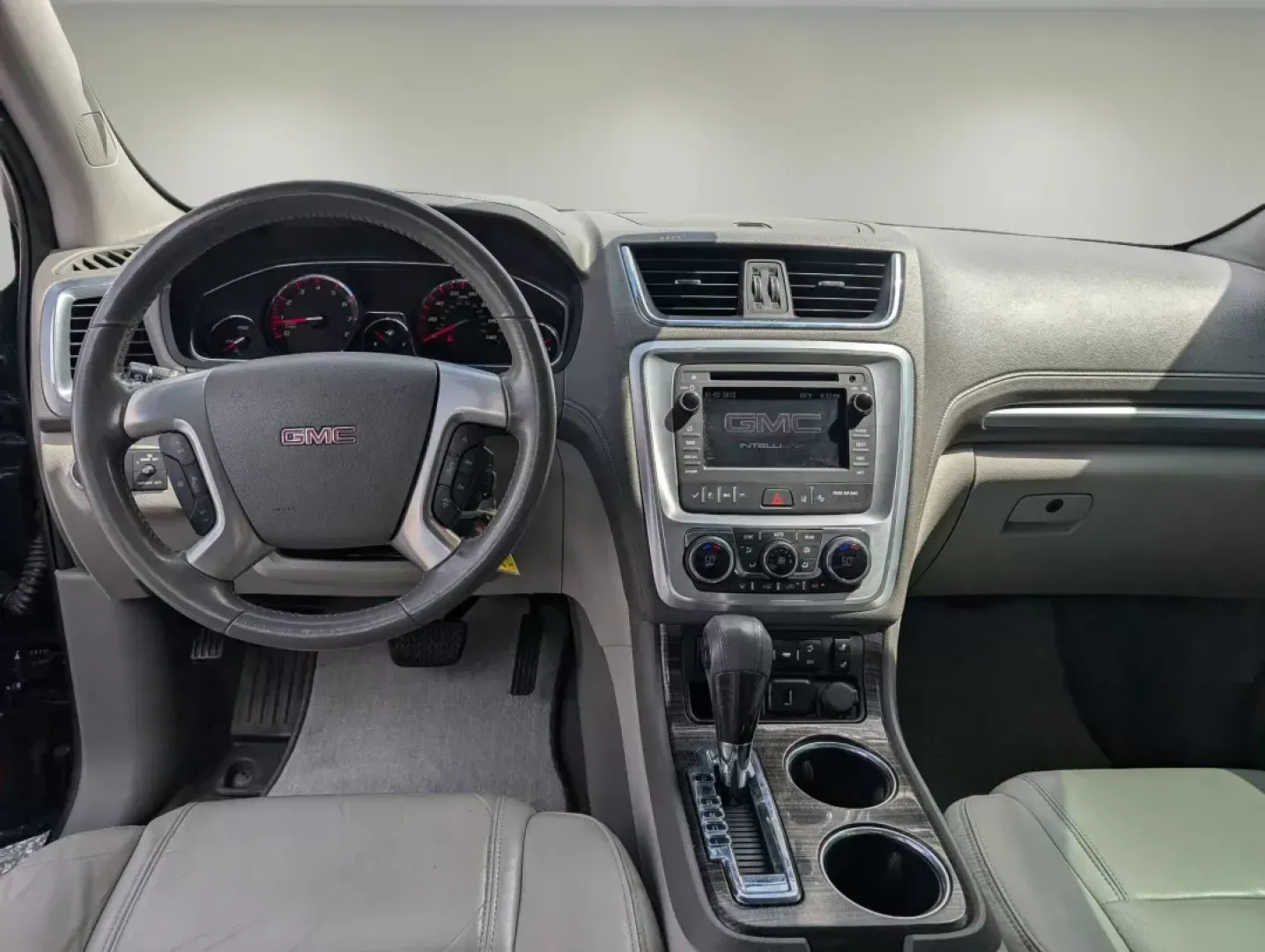 2015 /Light Titanium GMC Acadia SLT (1GKKRRKD0FJ) with an Gas V6 3.6L/220 engine, 6-Speed Automatic transmission, located at 521 Old Farm Lane Rd, Prattville, AL, 36066, (334) 325-1505, 32.482460, -86.416367 - **2015 GMC Acadia SLT: The Perfect Family SUV for Adventures in Prattville!**<br /> <br /> Are you searching for a reliable and spacious SUV that's perfect for weekend getaways, daily commutes, and everything in between? Look no further than the 2015 GMC Acadia SLT, now available at Gils Auto in Pra - Photo#12