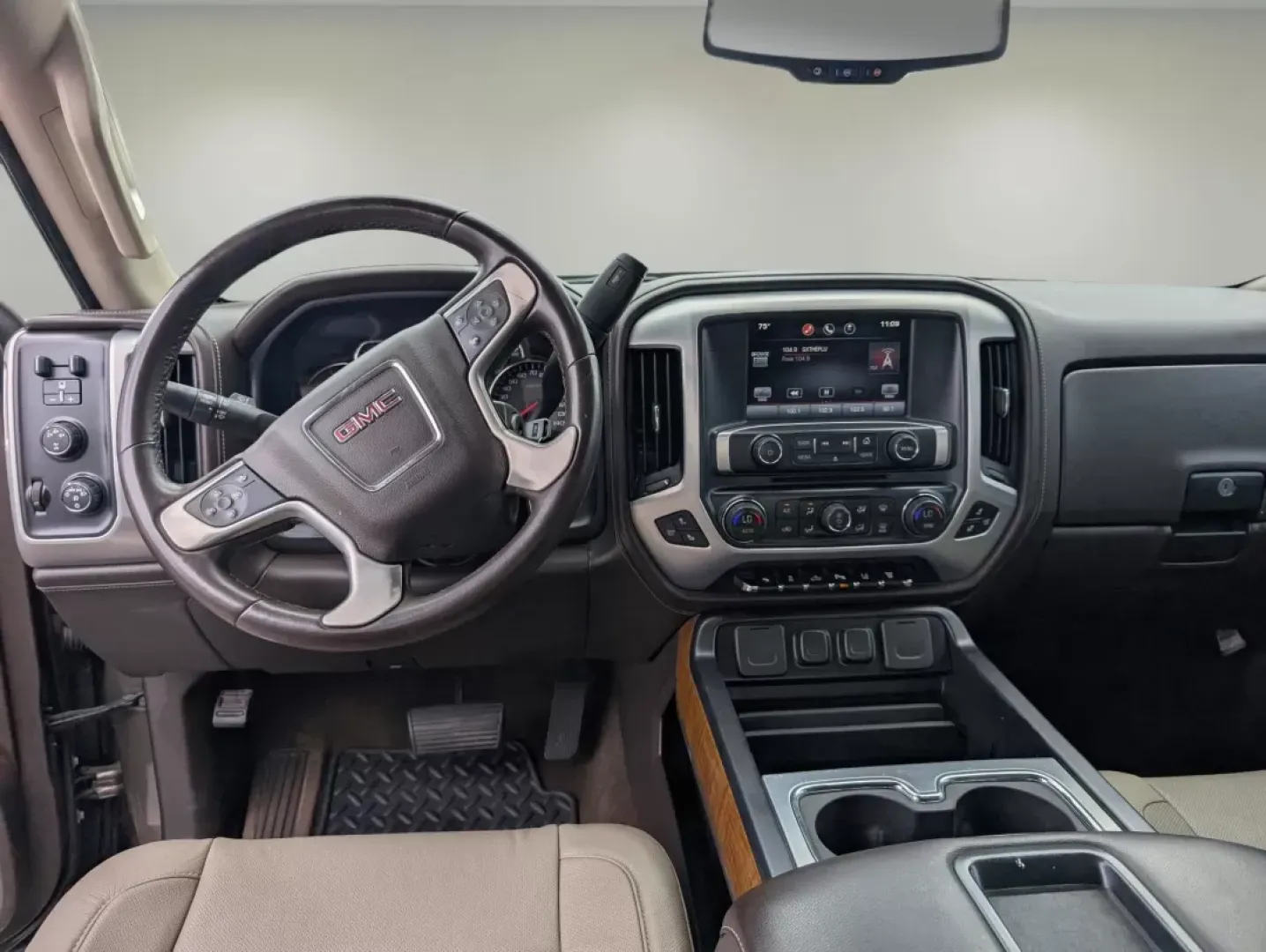 2015 /Cocoa/Dune GMC Sierra 2500HD SLT (1GT12ZE89FF) with an Other engine, located at 3959 U.S. 80 W, Phenix City, AL, 36870, (334) 297-4885, 32.469296, -85.135185 - **Unleash Adventure with the 2015 GMC Sierra 2500HD SLT at Gils Auto - Your Trusted Buy Here Pay Here Dealer in Phenix City, AL!**<br /> <br /> Are you ready to elevate your weekend adventures or tackle your daily commute with confidence? Look no further than the robust and stylish 2015 GMC Sierra 2 - Photo#11