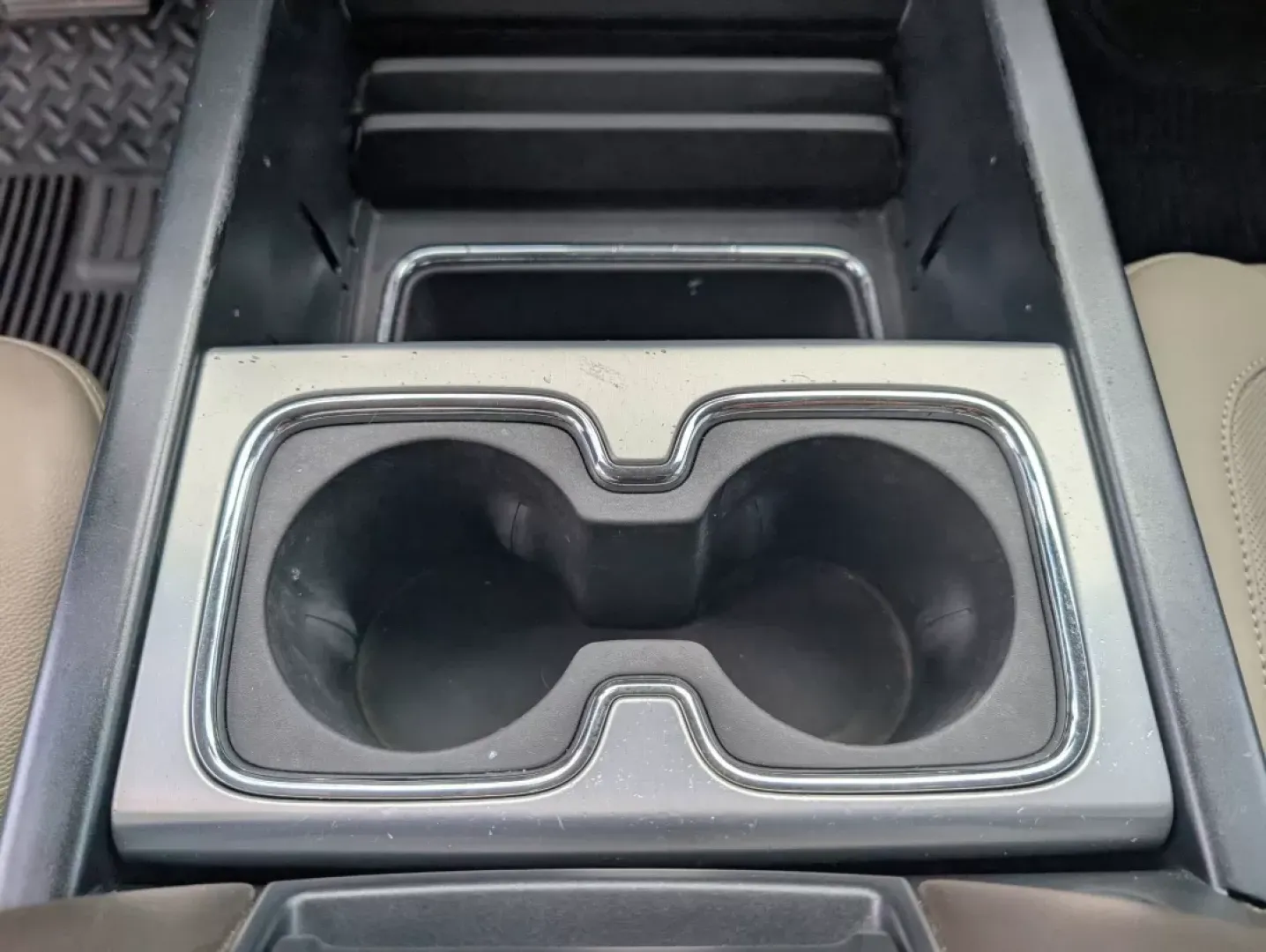 2015 /Cocoa/Dune GMC Sierra 2500HD SLT (1GT12ZE89FF) with an Other engine, located at 3959 U.S. 80 W, Phenix City, AL, 36870, (334) 297-4885, 32.469296, -85.135185 - **Unleash Adventure with the 2015 GMC Sierra 2500HD SLT at Gils Auto - Your Trusted Buy Here Pay Here Dealer in Phenix City, AL!**<br /> <br /> Are you ready to elevate your weekend adventures or tackle your daily commute with confidence? Look no further than the robust and stylish 2015 GMC Sierra 2 - Photo#12