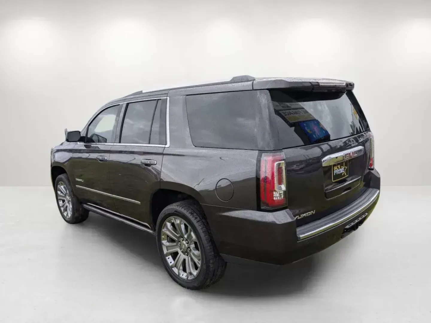 2015 /Jet Black GMC Yukon Denali (1GKS1CKJ1FR) with an Gas V8 6.2L/378 engine, 6-Speed Automatic transmission, located at 521 Old Farm Lane Rd, Prattville, AL, 36066, (334) 325-1505, 32.482460, -86.416367 - 2015 GMC Yukon Denali - Photo#6
