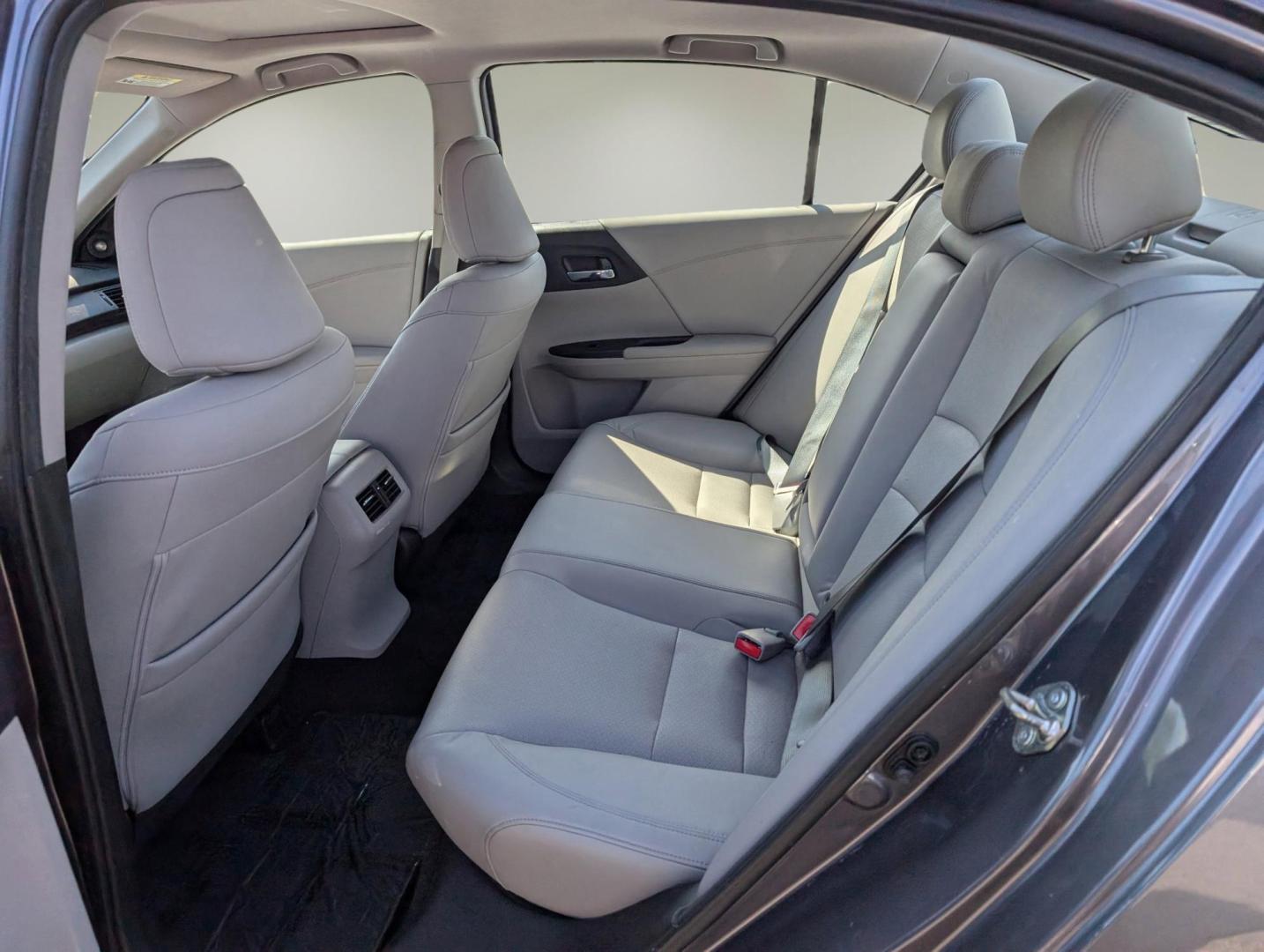 2015 Honda Accord Sedan EX-L (1HGCR2F85FA) with an Regular Unleaded I-4 2.4 L/144 engine, 1-Speed CVT w/OD transmission, located at 5115 14th Ave., Columbus, GA, 31904, (706) 323-0345, 32.511494, -84.971046 - 2015 Honda Accord Sedan EX-L - Photo#11