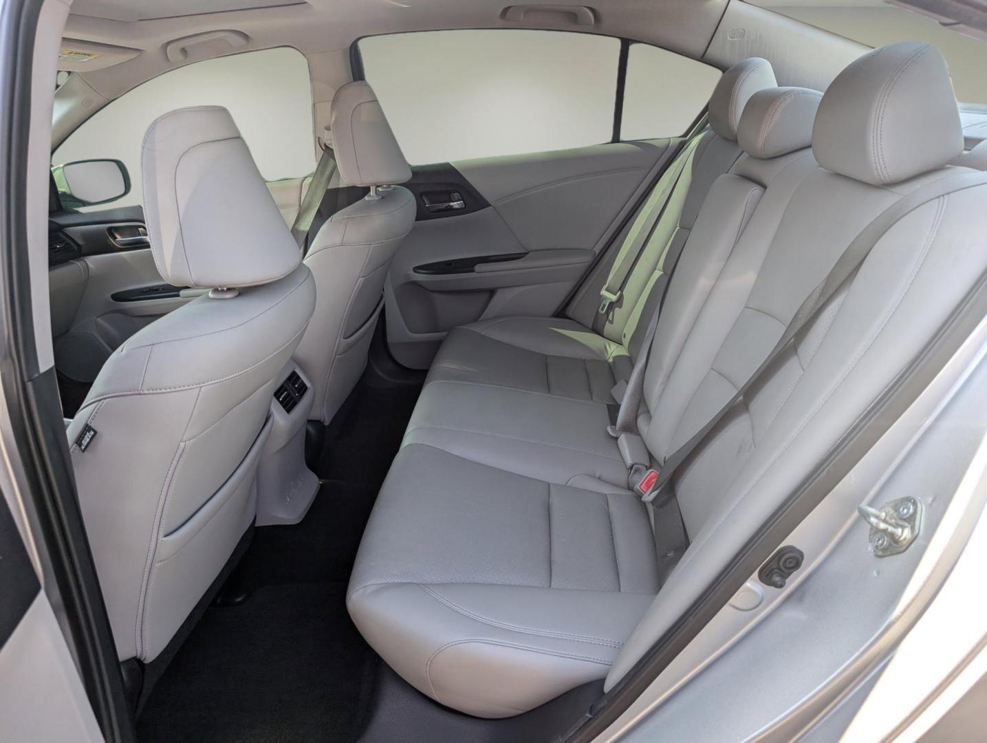 2015 Honda Accord Sedan EX-L (1HGCR3F82FA) with an Regular Unleaded V-6 3.5 L/212 engine, 6-Speed Automatic w/OD transmission, located at 3959 U.S. 80 W, Phenix City, AL, 36870, (334) 297-4885, 32.469296, -85.135185 - 2015 Honda Accord Sedan EX-L - Photo#10