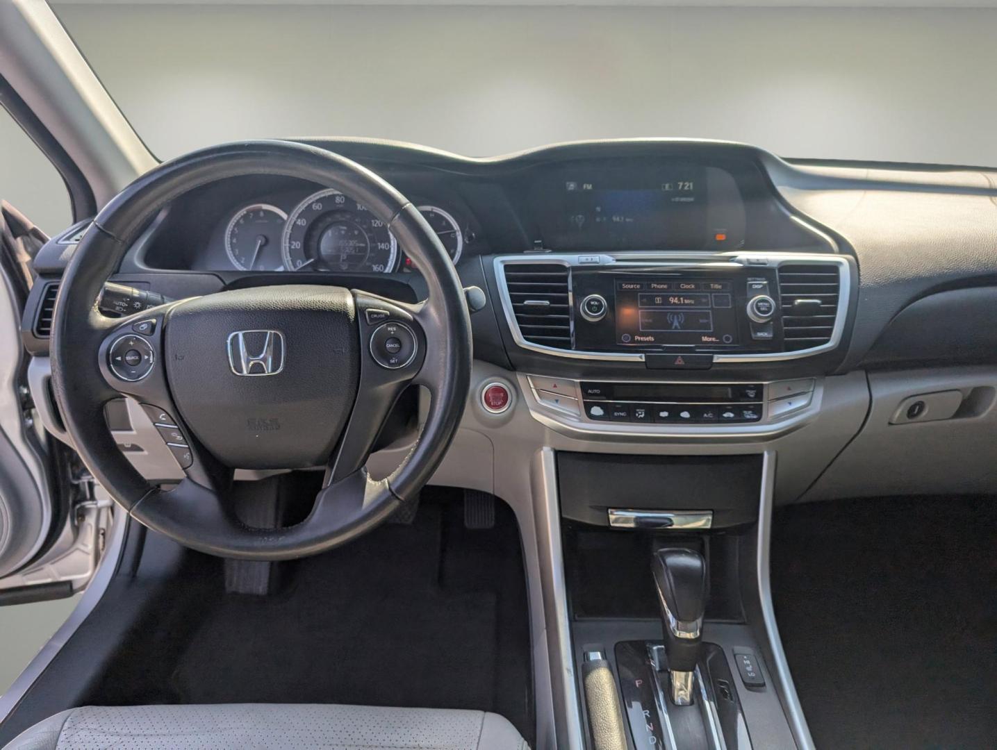 2015 Honda Accord Sedan EX-L (1HGCR3F82FA) with an Regular Unleaded V-6 3.5 L/212 engine, 6-Speed Automatic w/OD transmission, located at 3959 U.S. 80 W, Phenix City, AL, 36870, (334) 297-4885, 32.469296, -85.135185 - 2015 Honda Accord Sedan EX-L - Photo#11