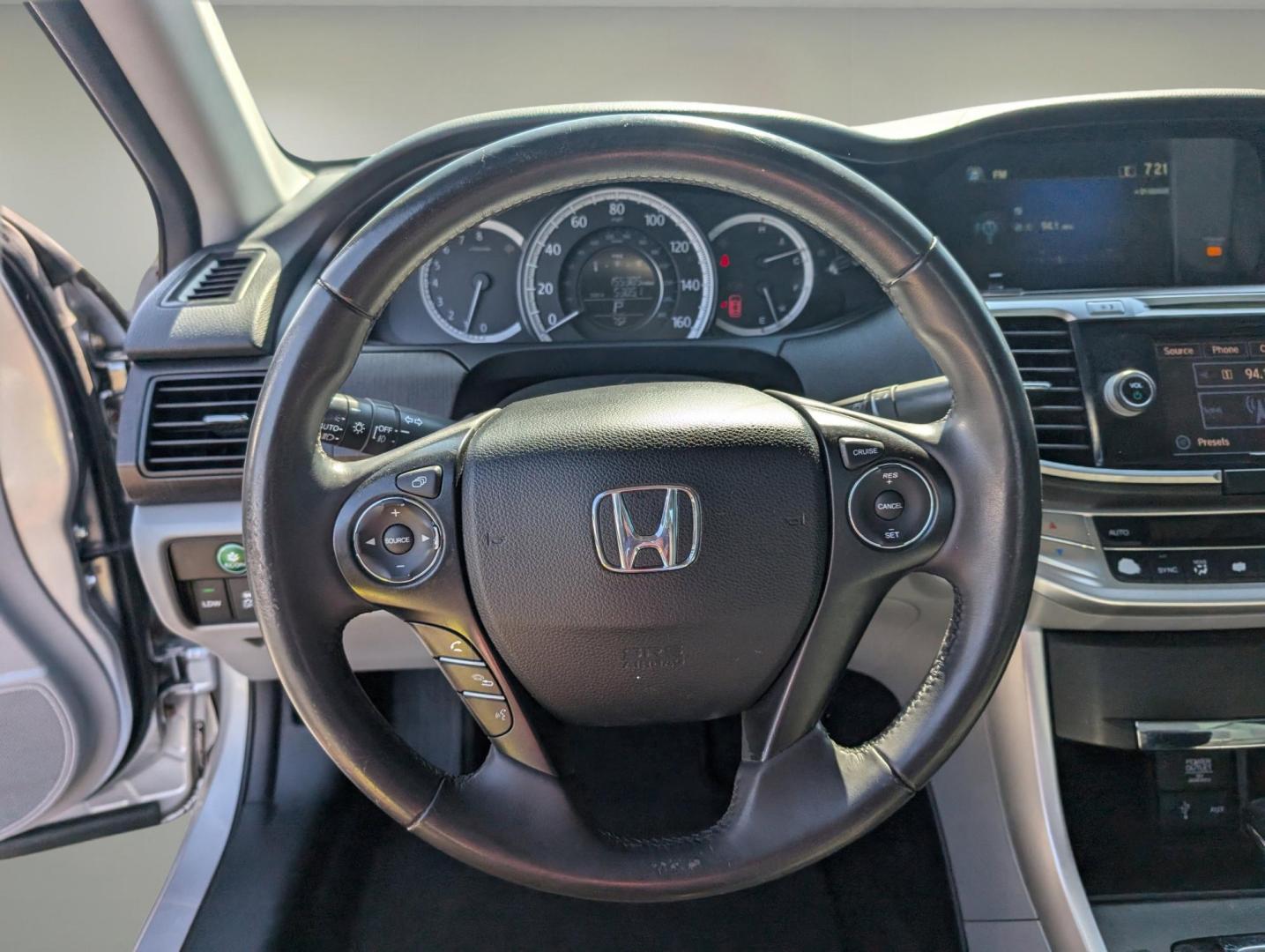 2015 Honda Accord Sedan EX-L (1HGCR3F82FA) with an Regular Unleaded V-6 3.5 L/212 engine, 6-Speed Automatic w/OD transmission, located at 3959 U.S. 80 W, Phenix City, AL, 36870, (334) 297-4885, 32.469296, -85.135185 - 2015 Honda Accord Sedan EX-L - Photo#15