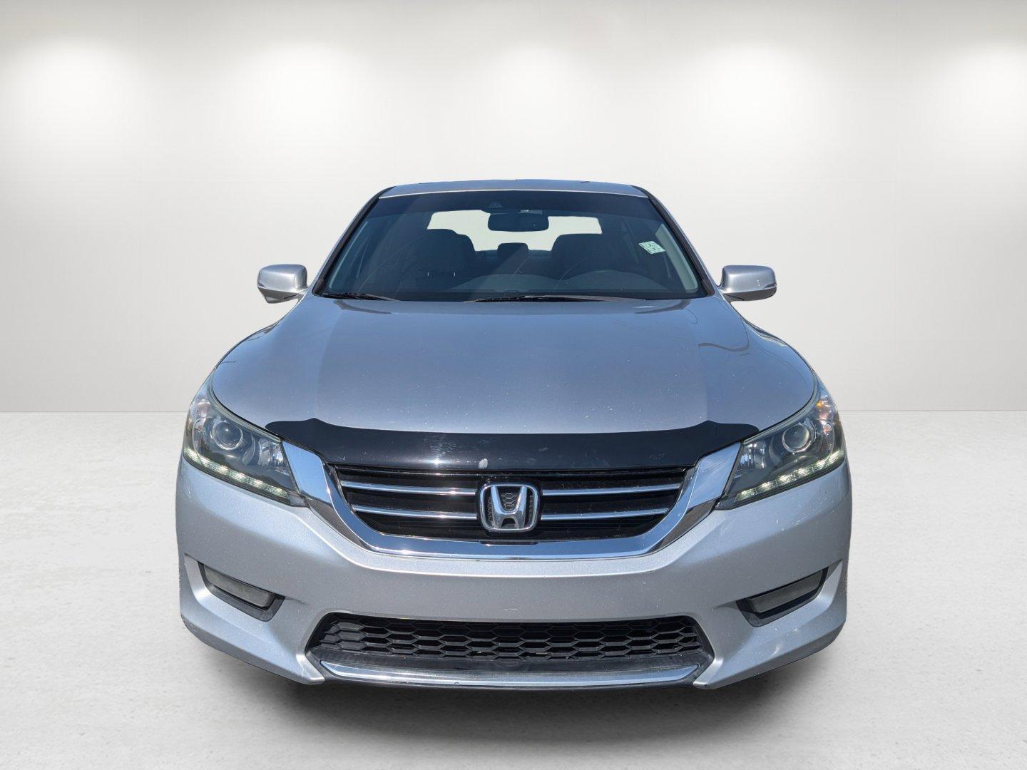 2015 Honda Accord Sedan EX-L (1HGCR3F82FA) with an Regular Unleaded V-6 3.5 L/212 engine, 6-Speed Automatic w/OD transmission, located at 3959 U.S. 80 W, Phenix City, AL, 36870, (334) 297-4885, 32.469296, -85.135185 - 2015 Honda Accord Sedan EX-L - Photo#1
