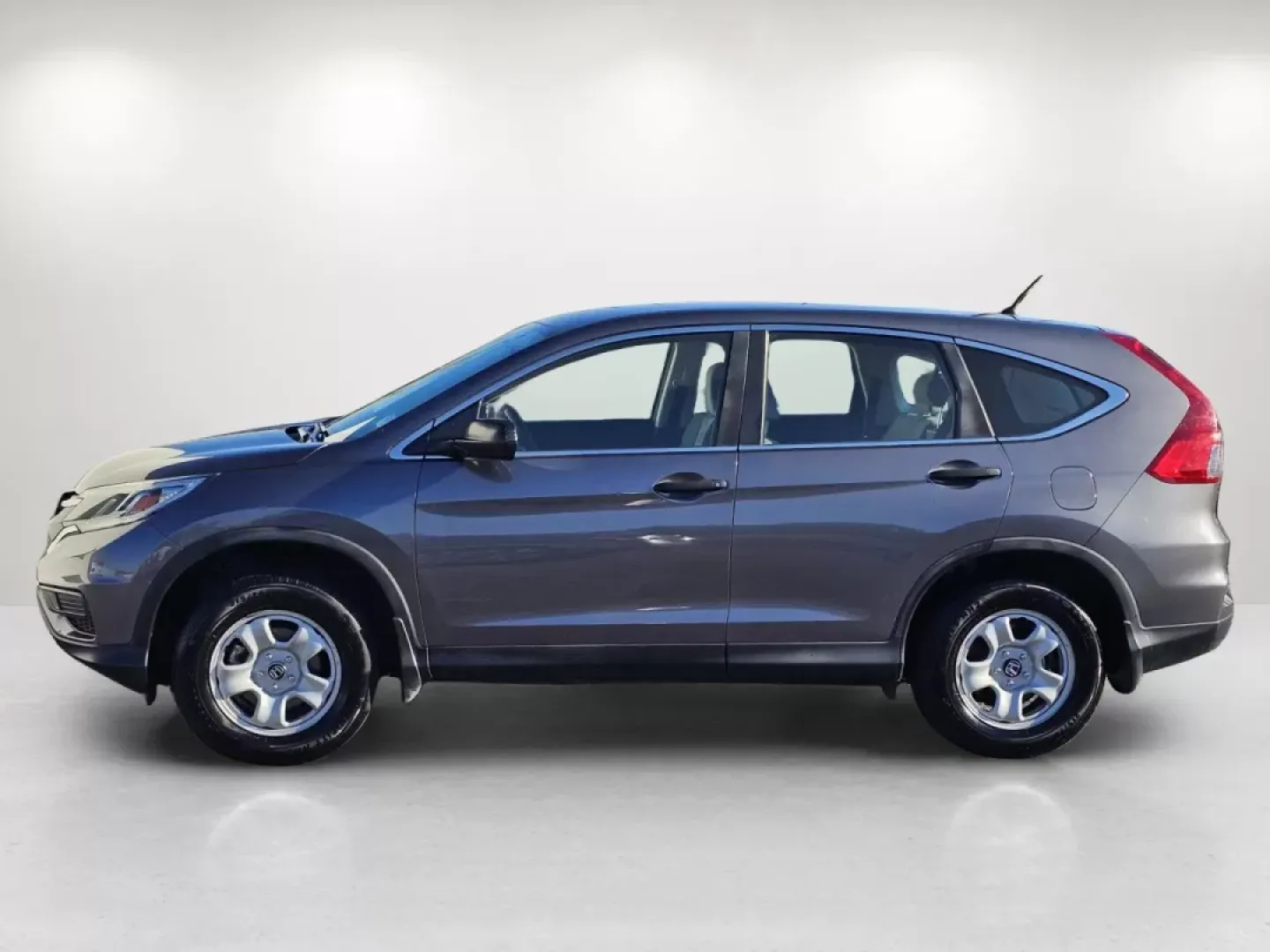 2015 Honda CR-V LX (5J6RM4H34FL) with an Other engine, located at 5115 14th Ave., Columbus, GA, 31904, (706) 323-0345, 32.511494, -84.971046 - Experience life on the go with the 2015 Honda CR-V LX, an ideal choice for families, commuters, and adventure-seekers alike. This versatile SUV is designed to accommodate all your lifestyle needs, whether you're juggling school drop-offs, long daily commutes, or weekend getaways. With its spacious i - Photo#7